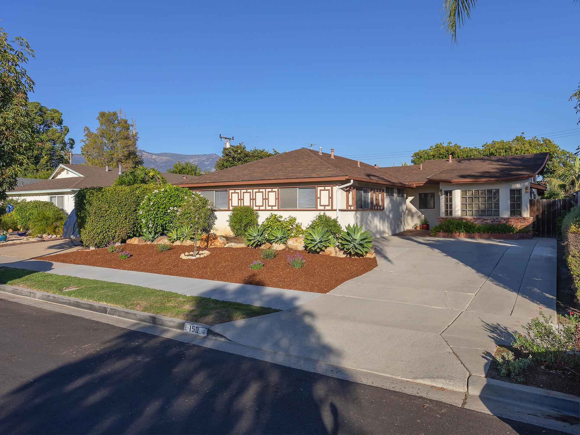 150 La Venta Drive