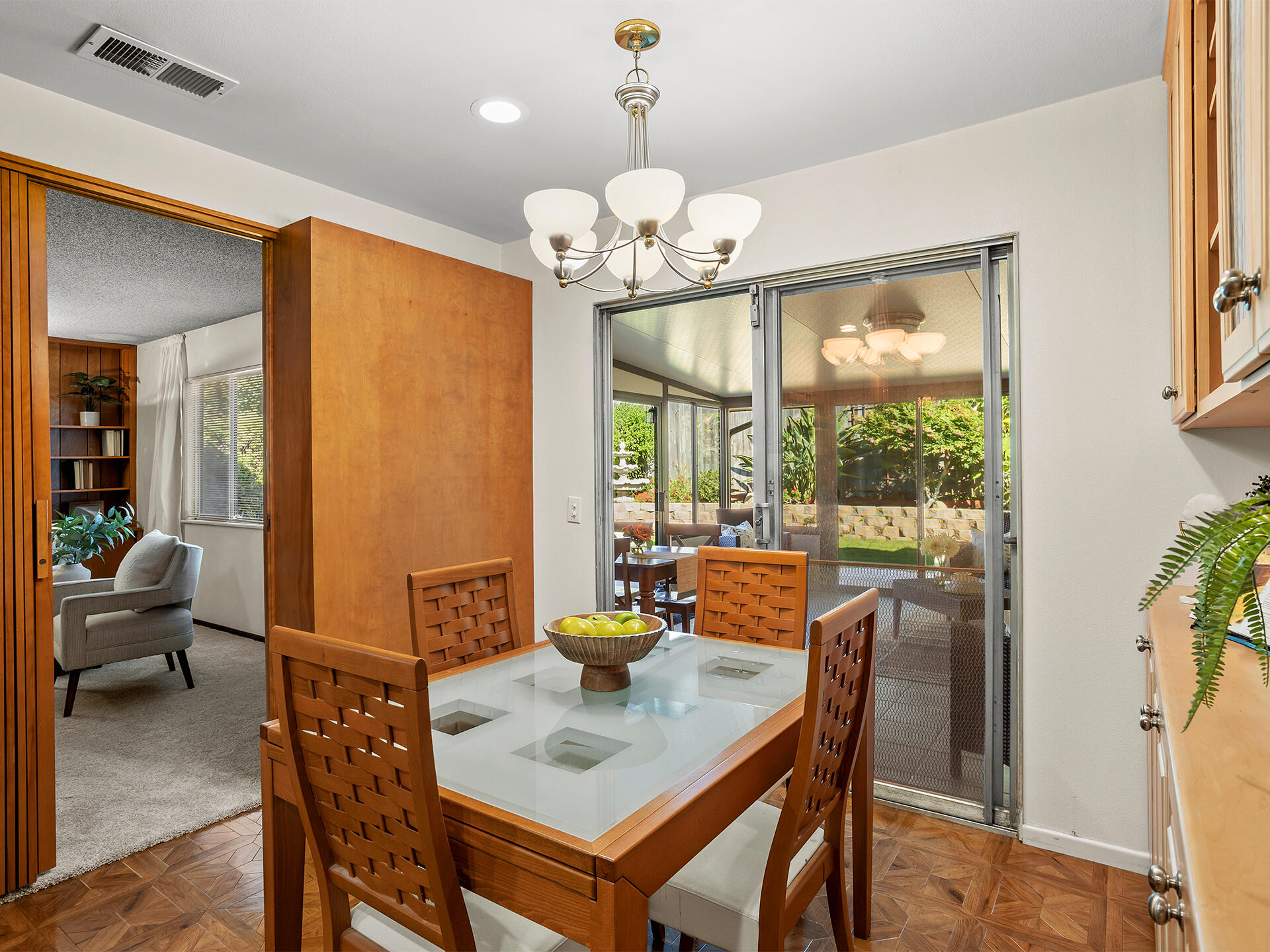 150 La Venta Drive
