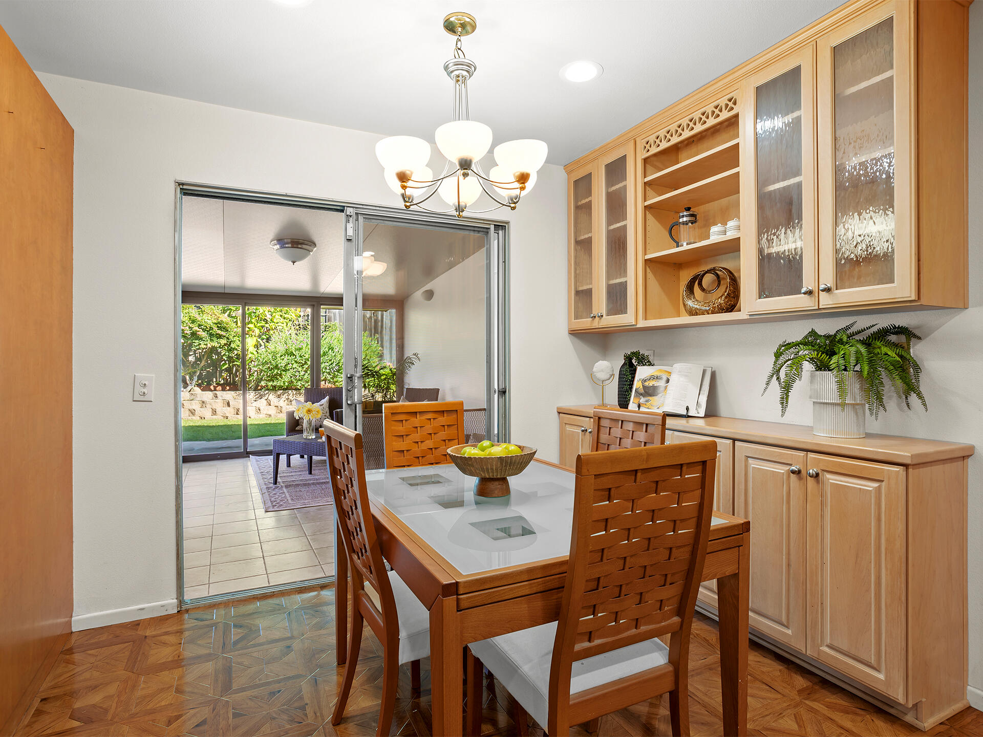150 La Venta Drive
