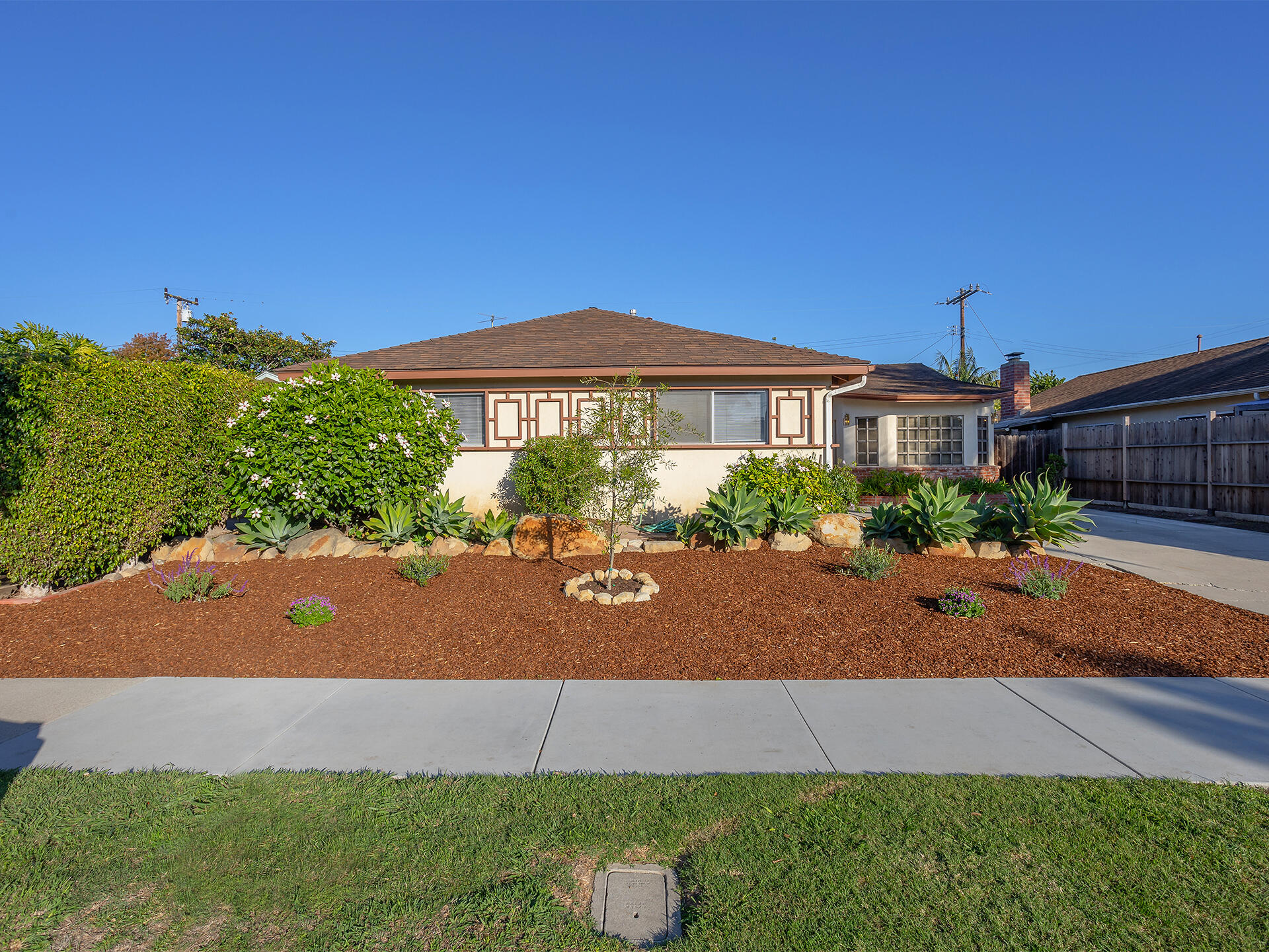 150 La Venta Drive