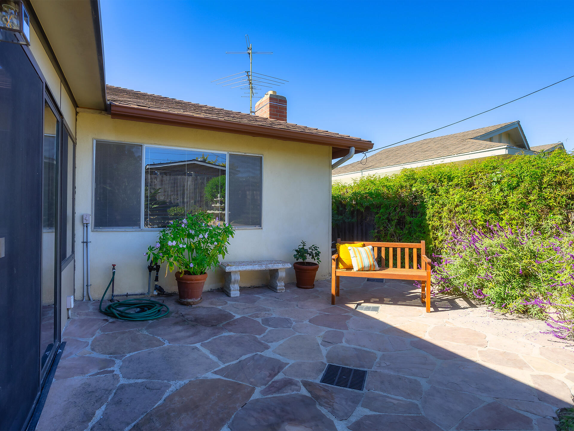 150 La Venta Drive