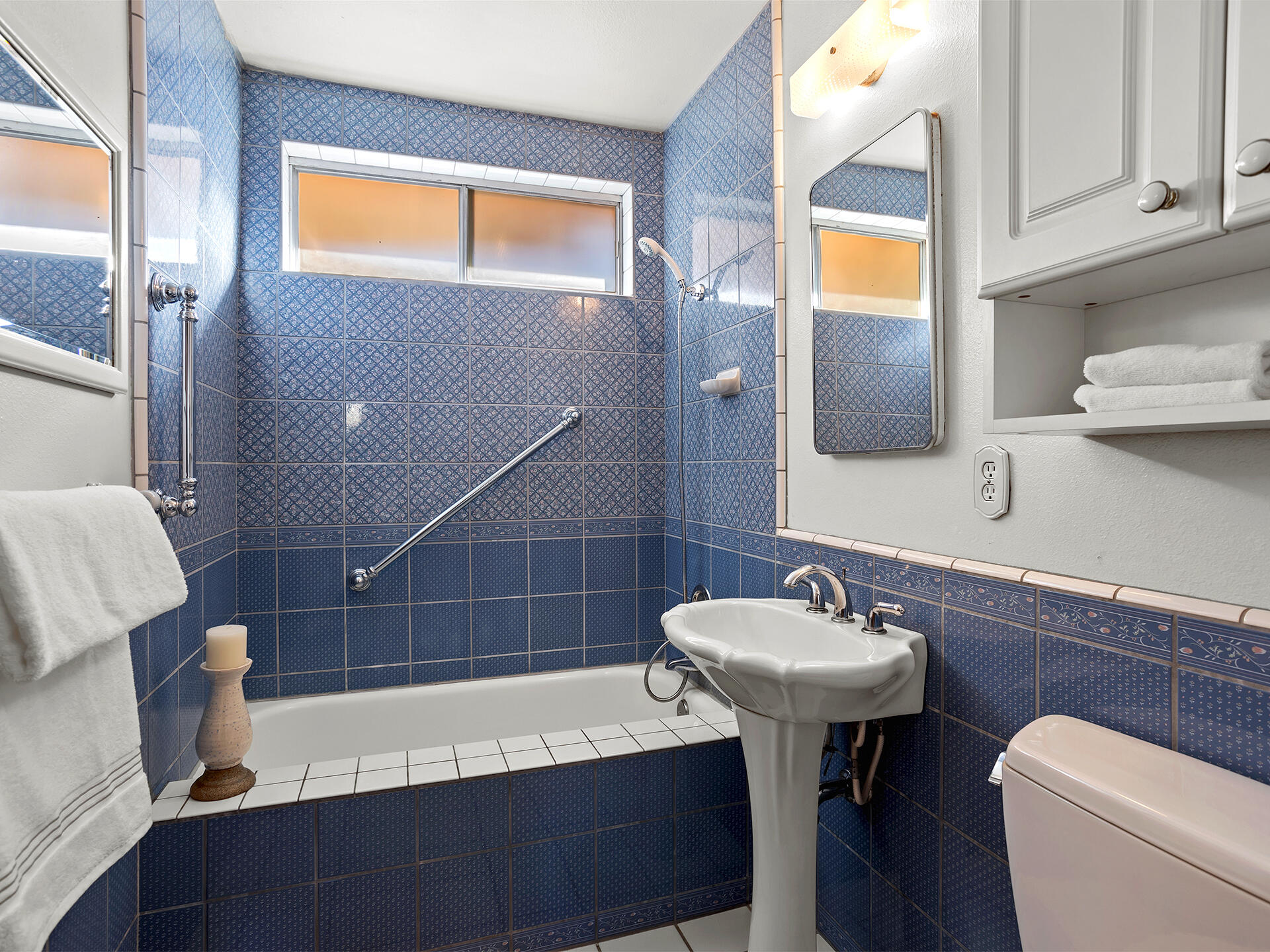 150 La Venta Drive