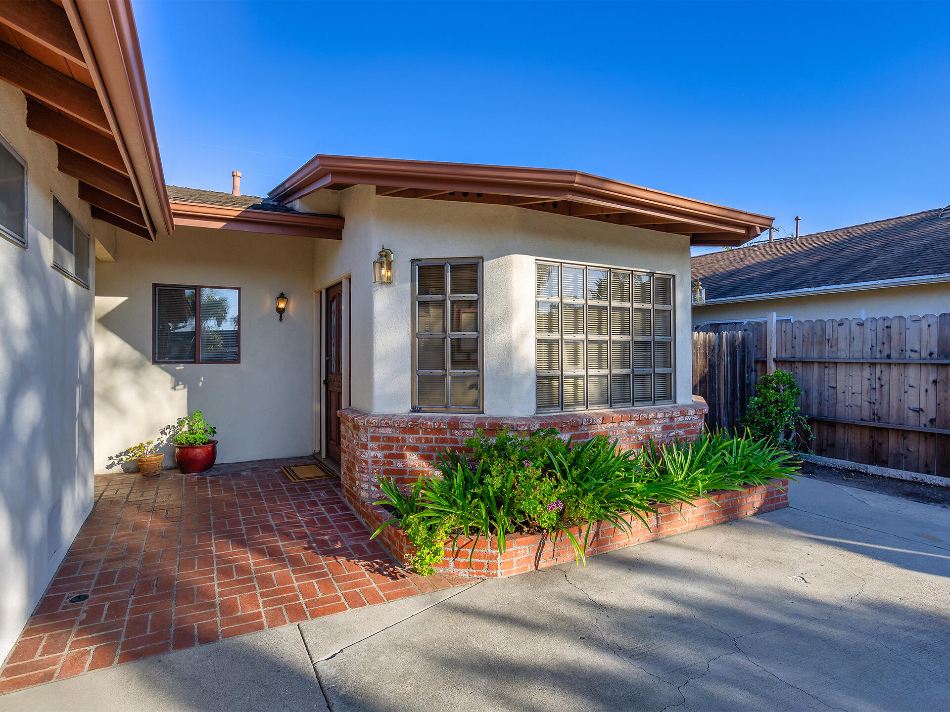 150 La Venta Drive