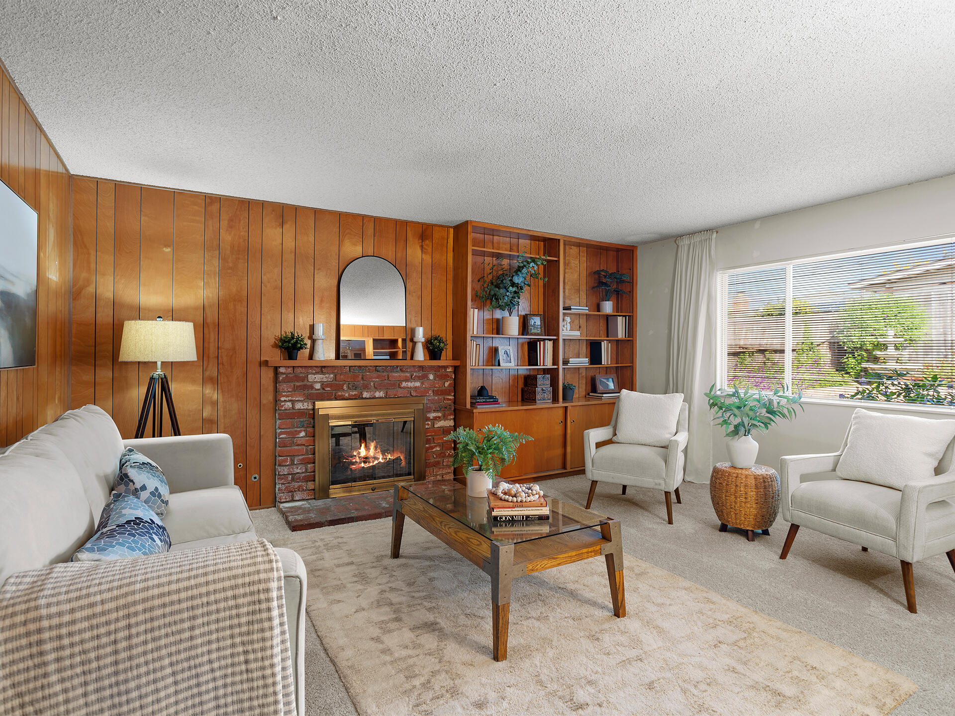 150 La Venta Drive