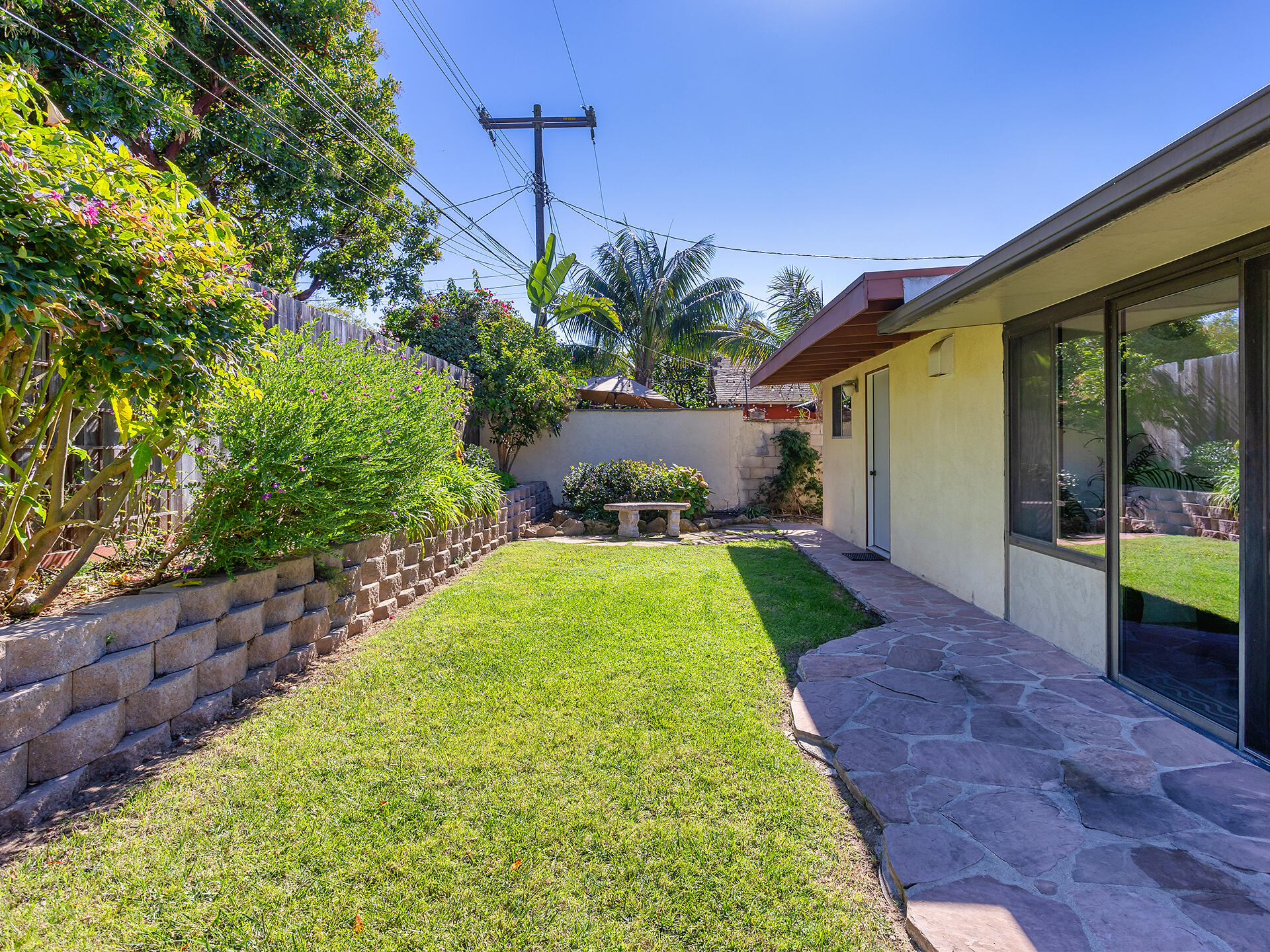 150 La Venta Drive