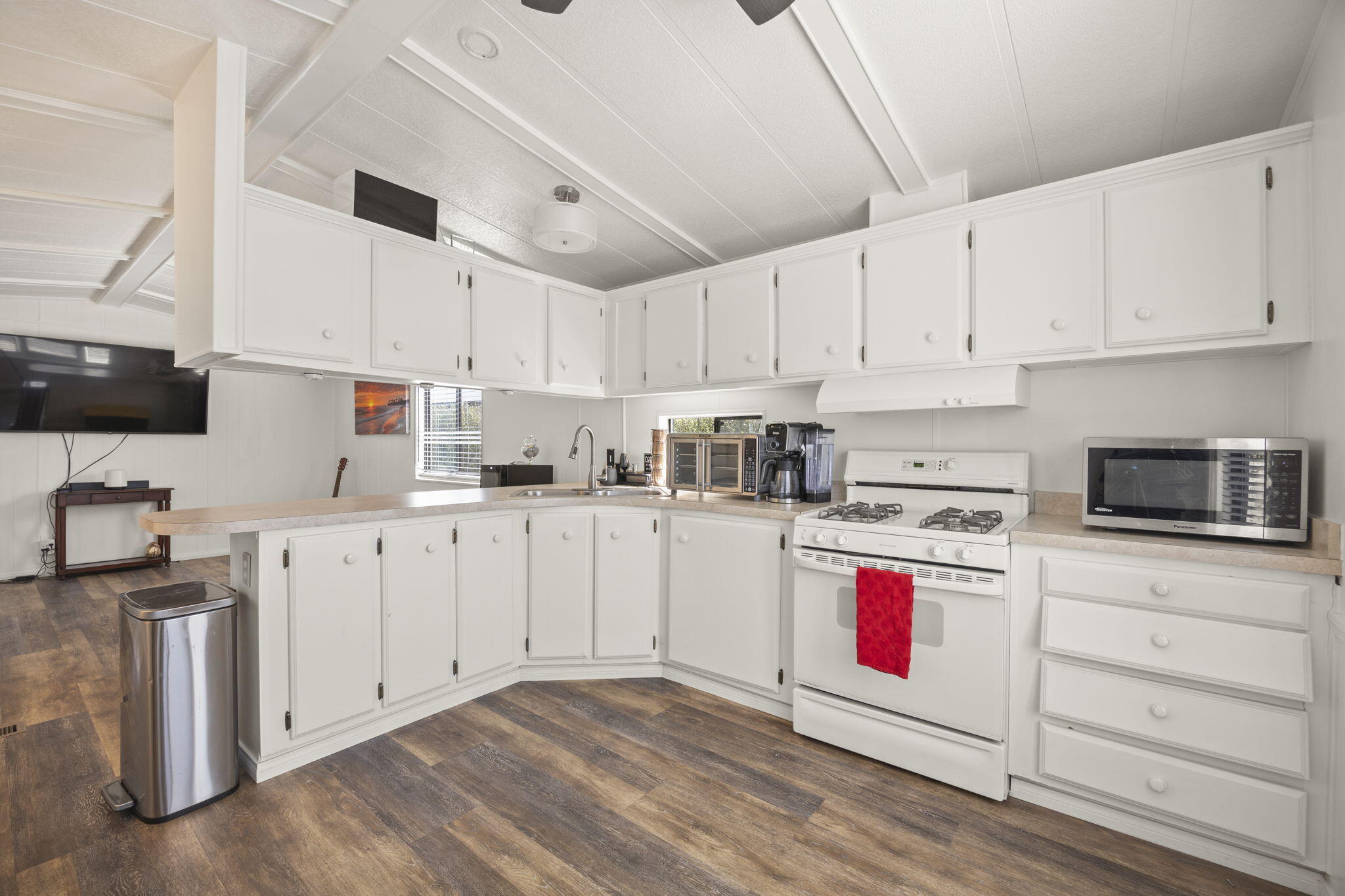 7368 Hollister Avenue Spc 26