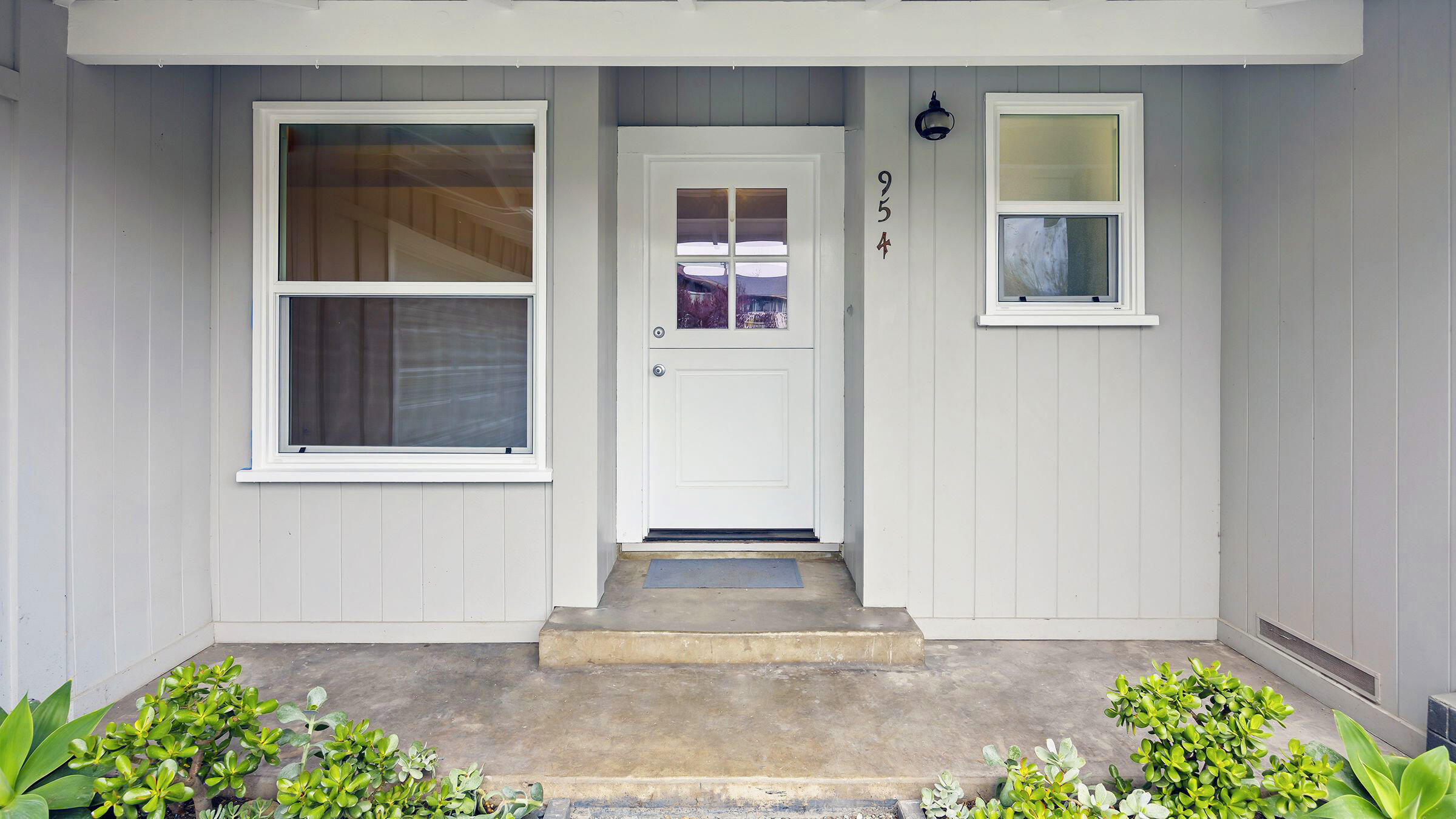 954 Concha Loma Drive