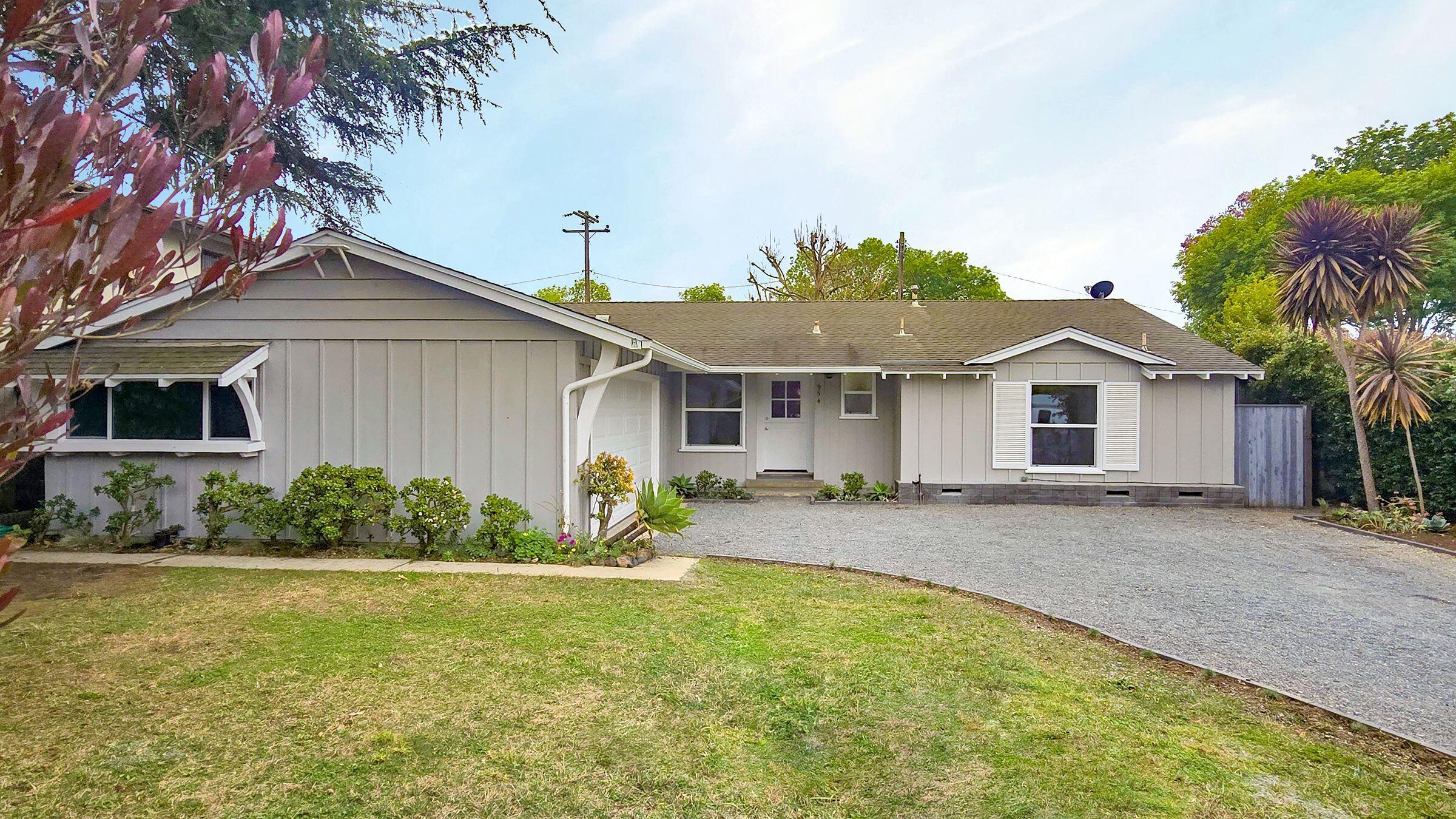 954 Concha Loma Drive