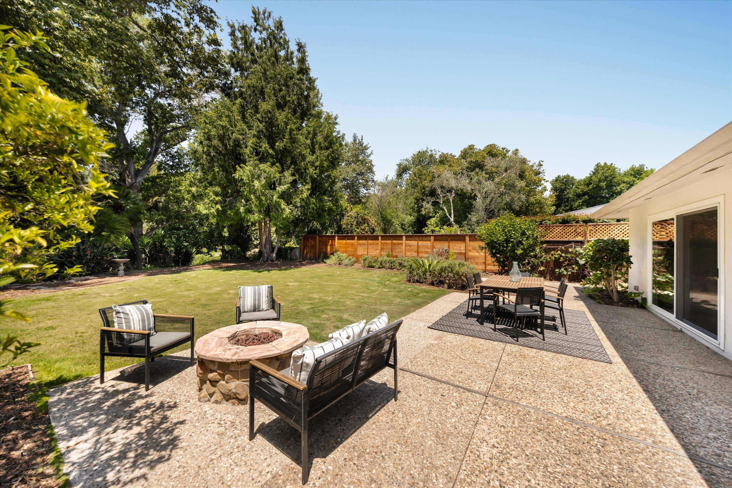 989 N San Marcos Road