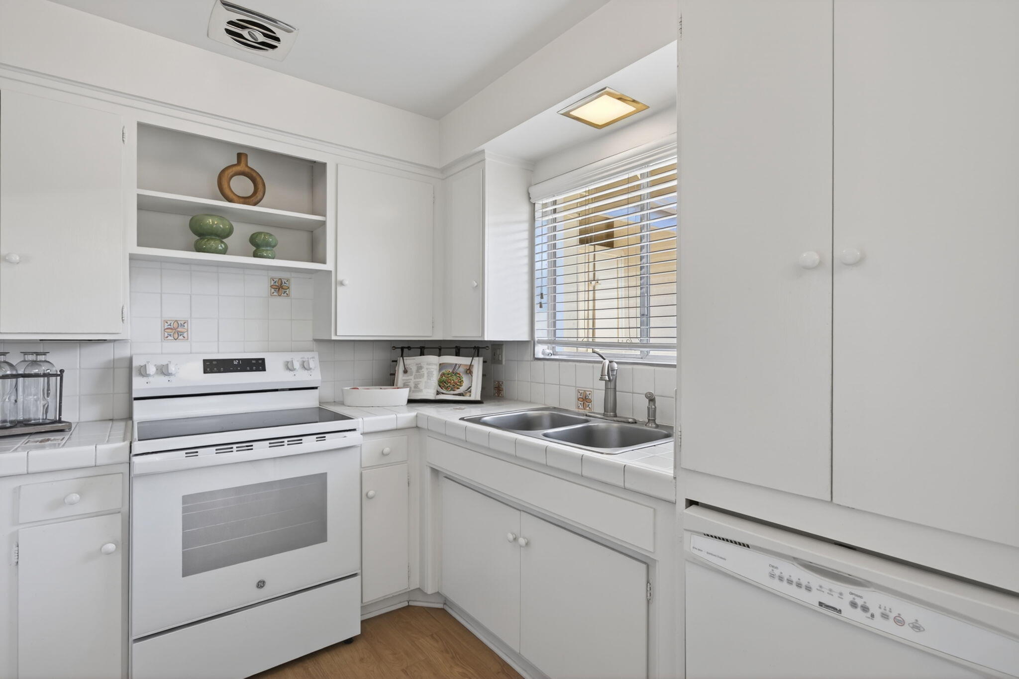 269 Moreton Bay Lane Unit 2