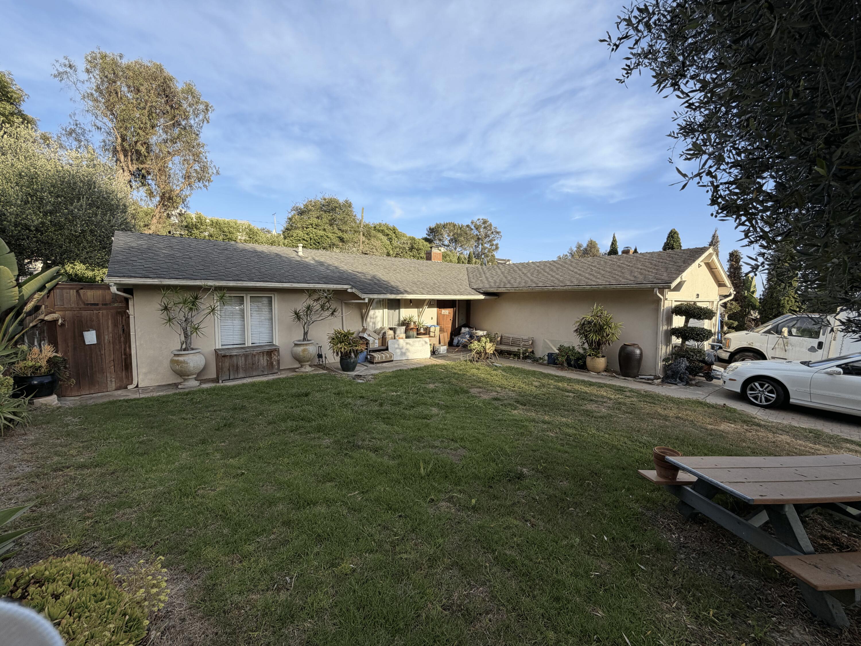 920 Flora Vista Drive