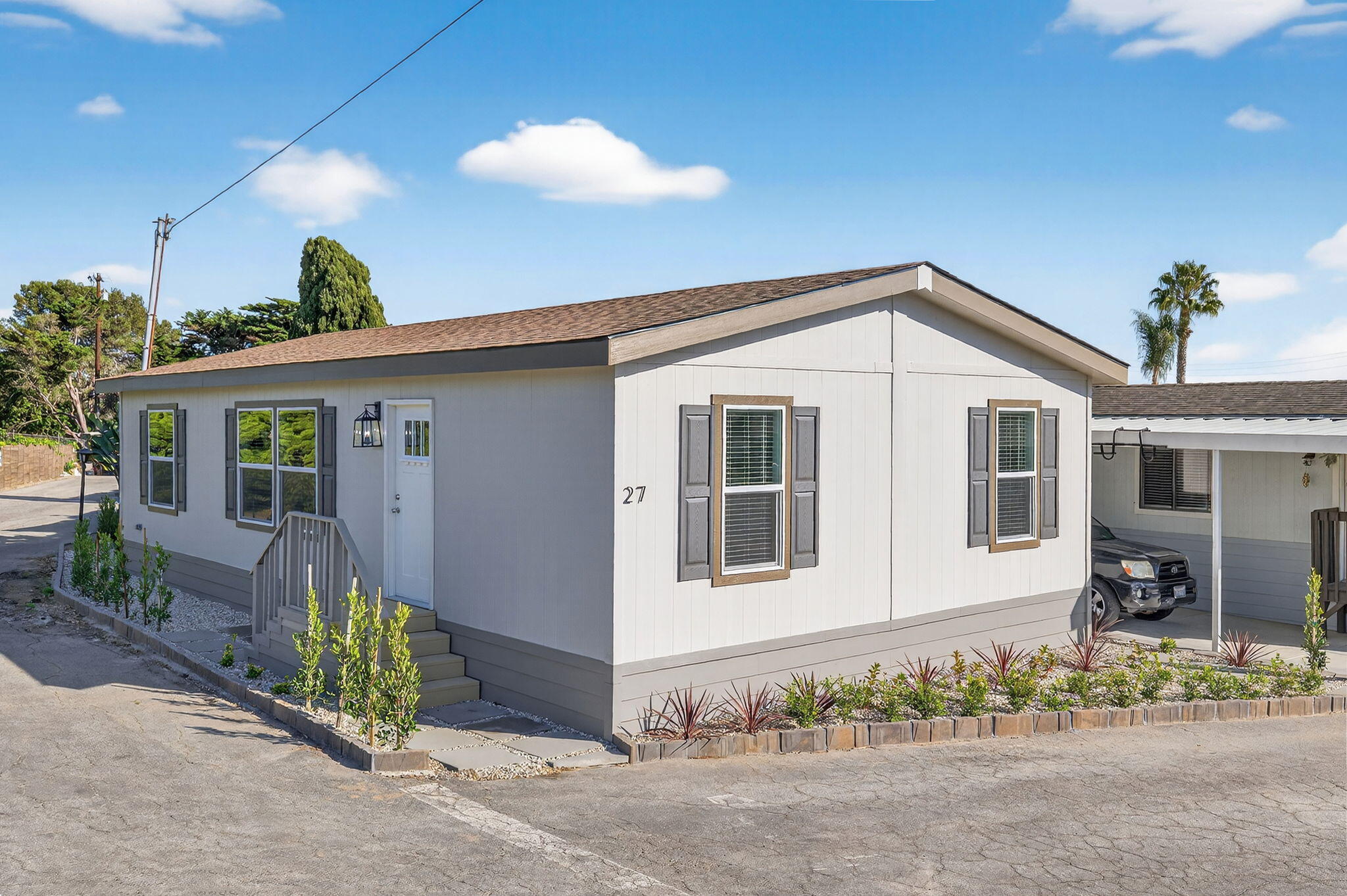 7368 Hollister Avenue Spc 27