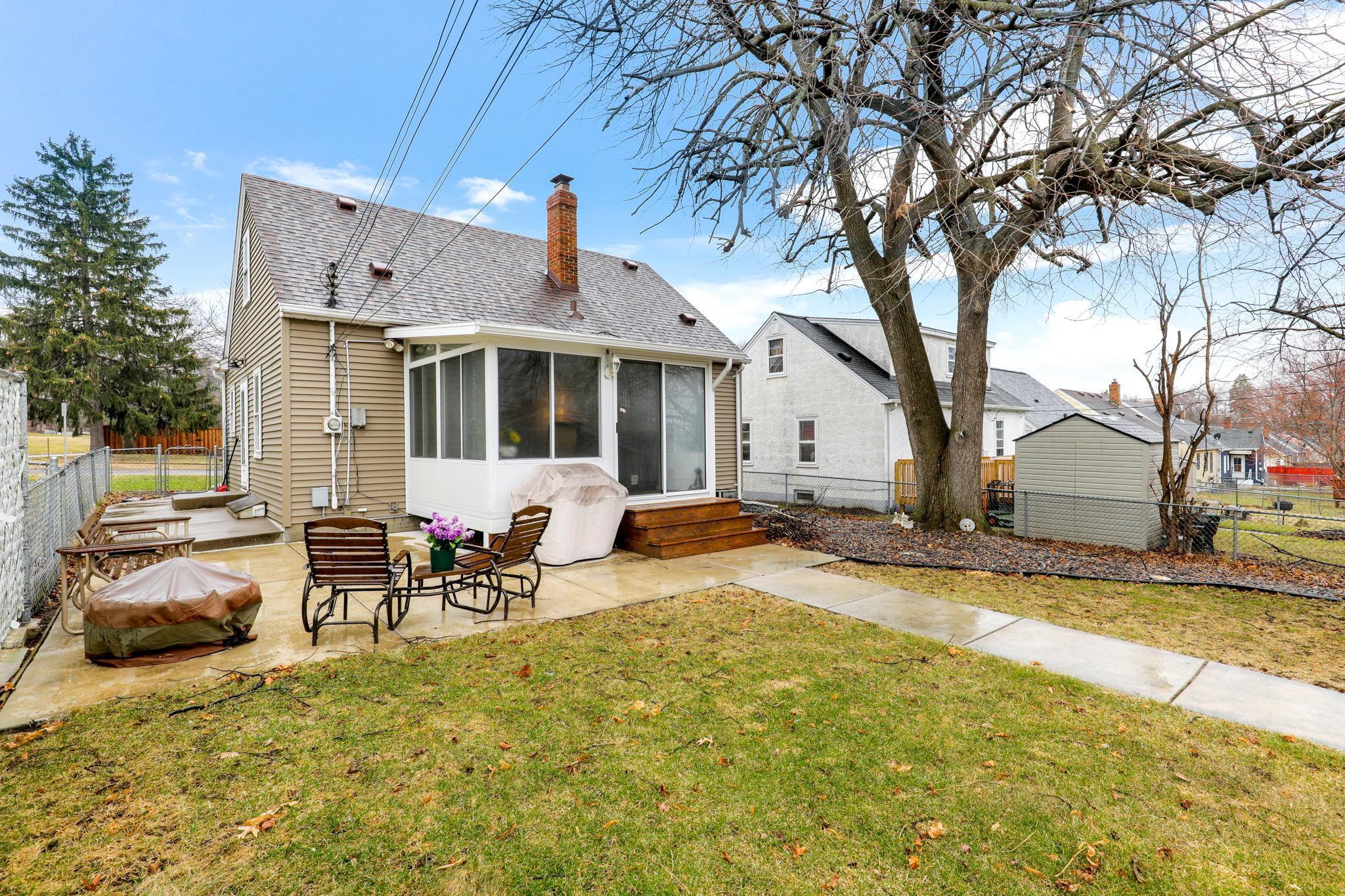 2005 Montana Avenue E