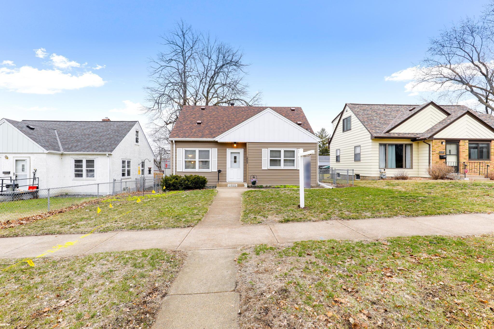2005 Montana Avenue E