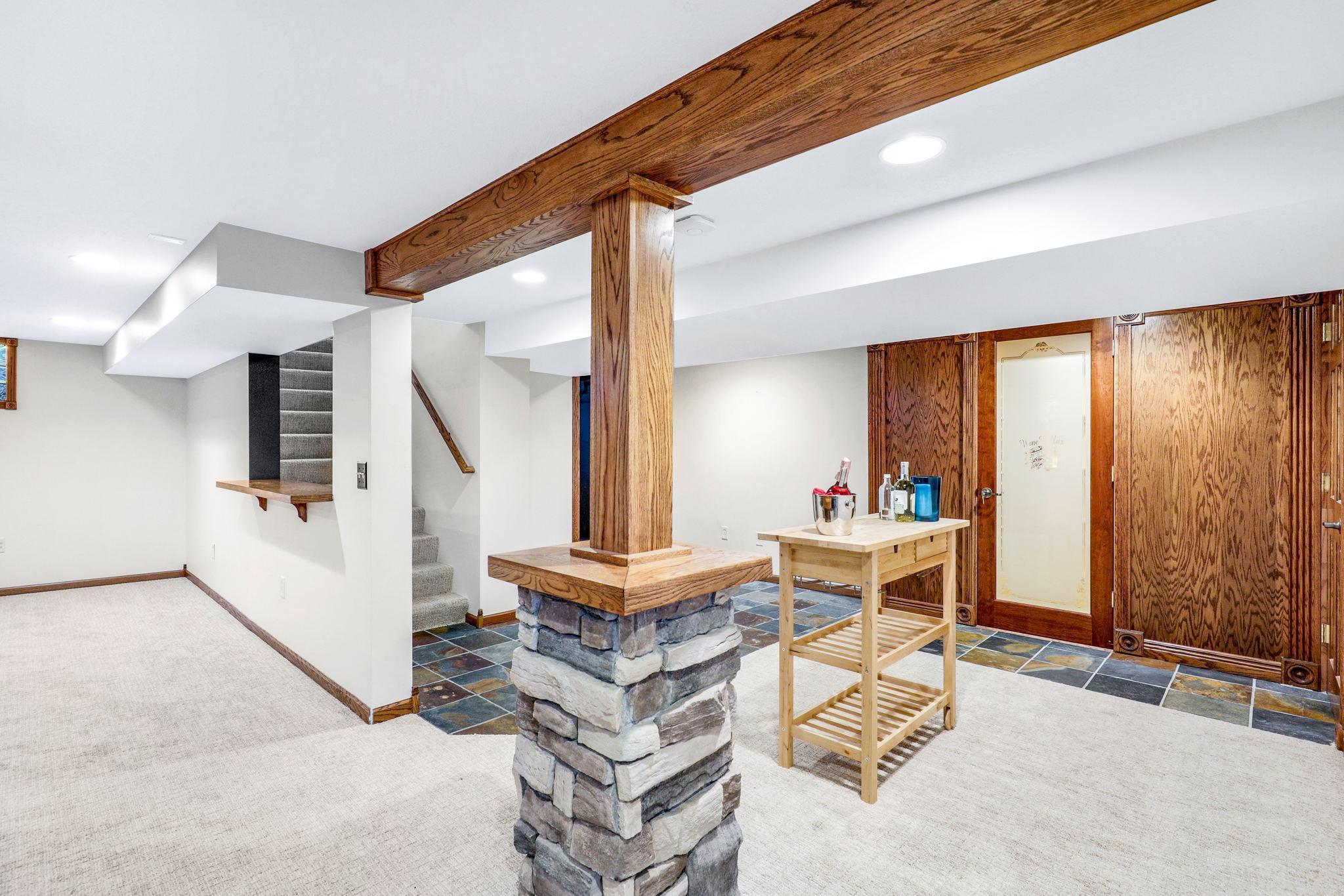 2359 Beverly Road