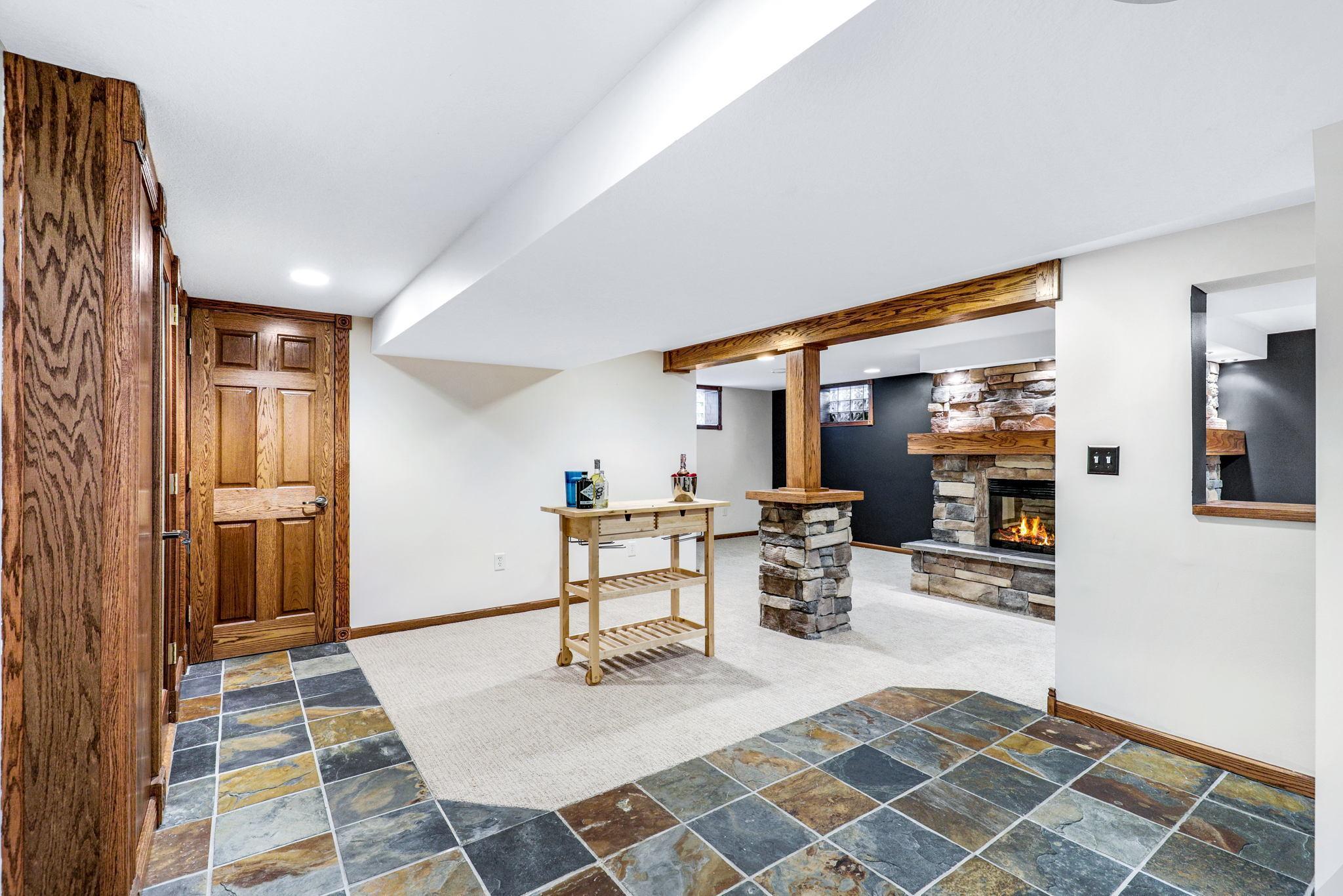 2359 Beverly Road