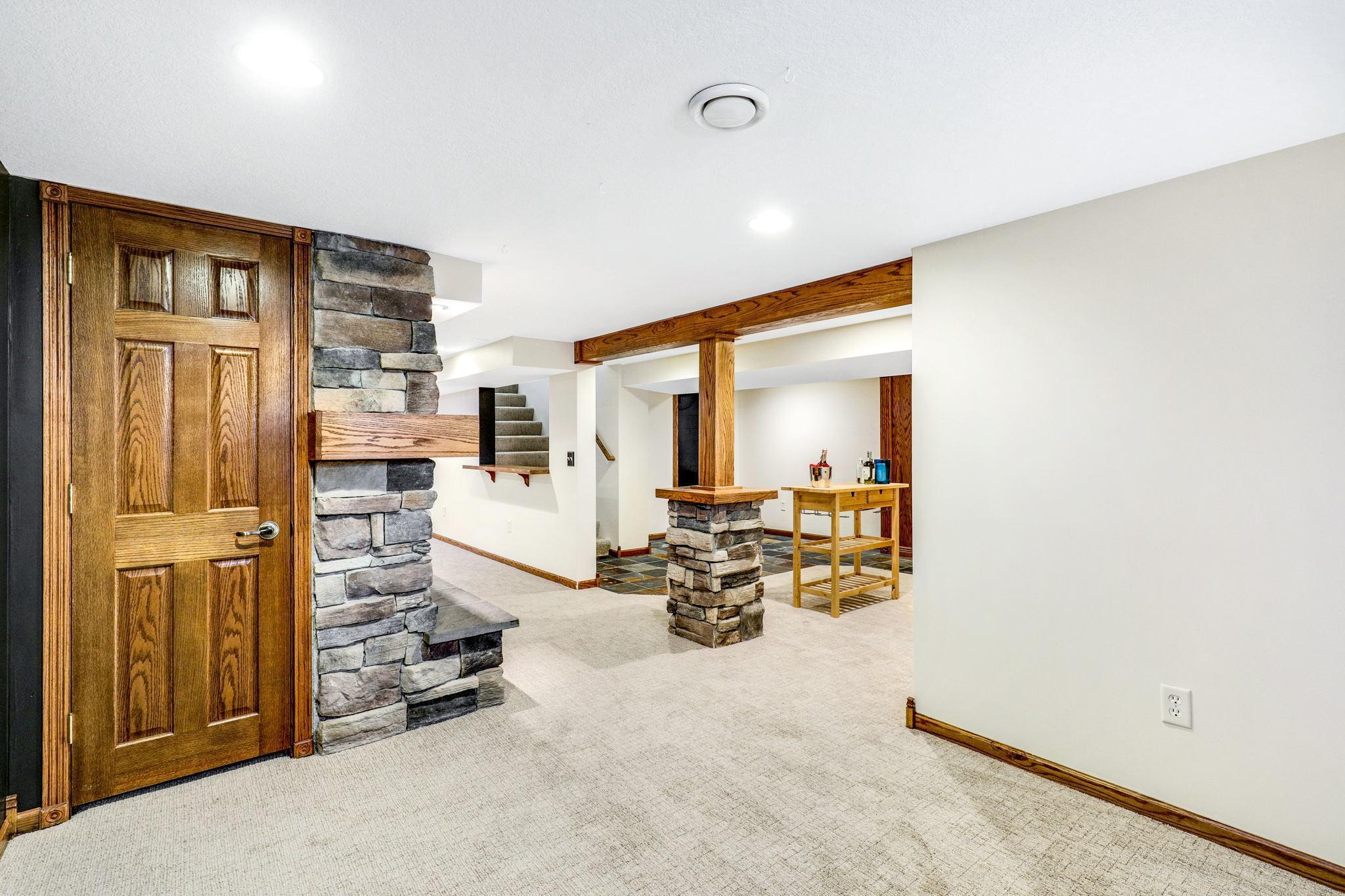 2359 Beverly Road