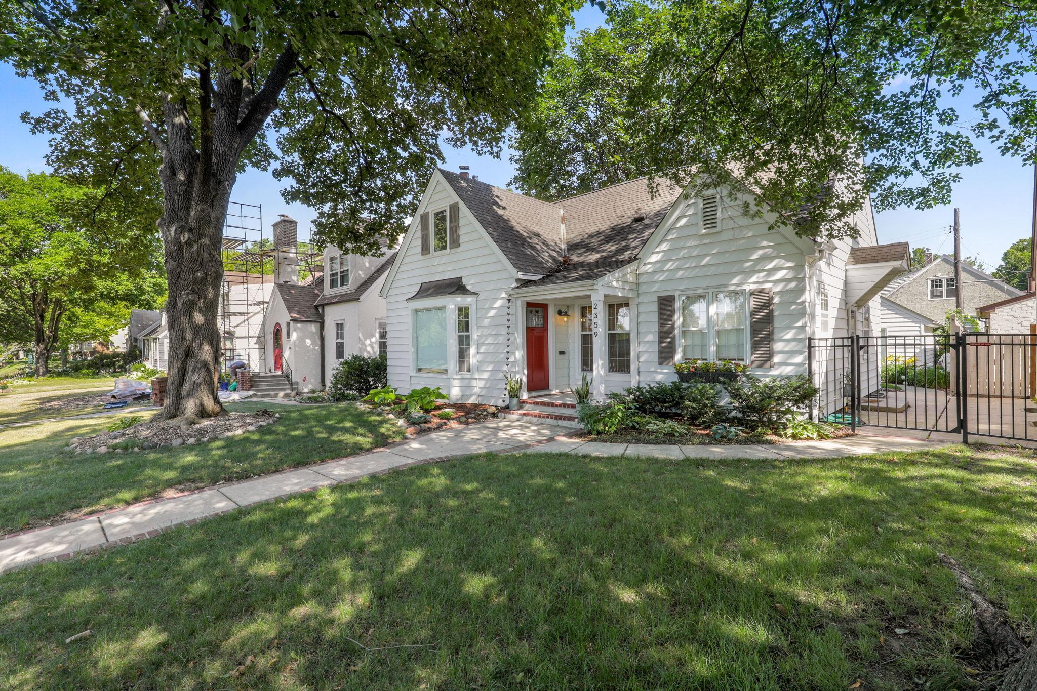 2359 Beverly Road