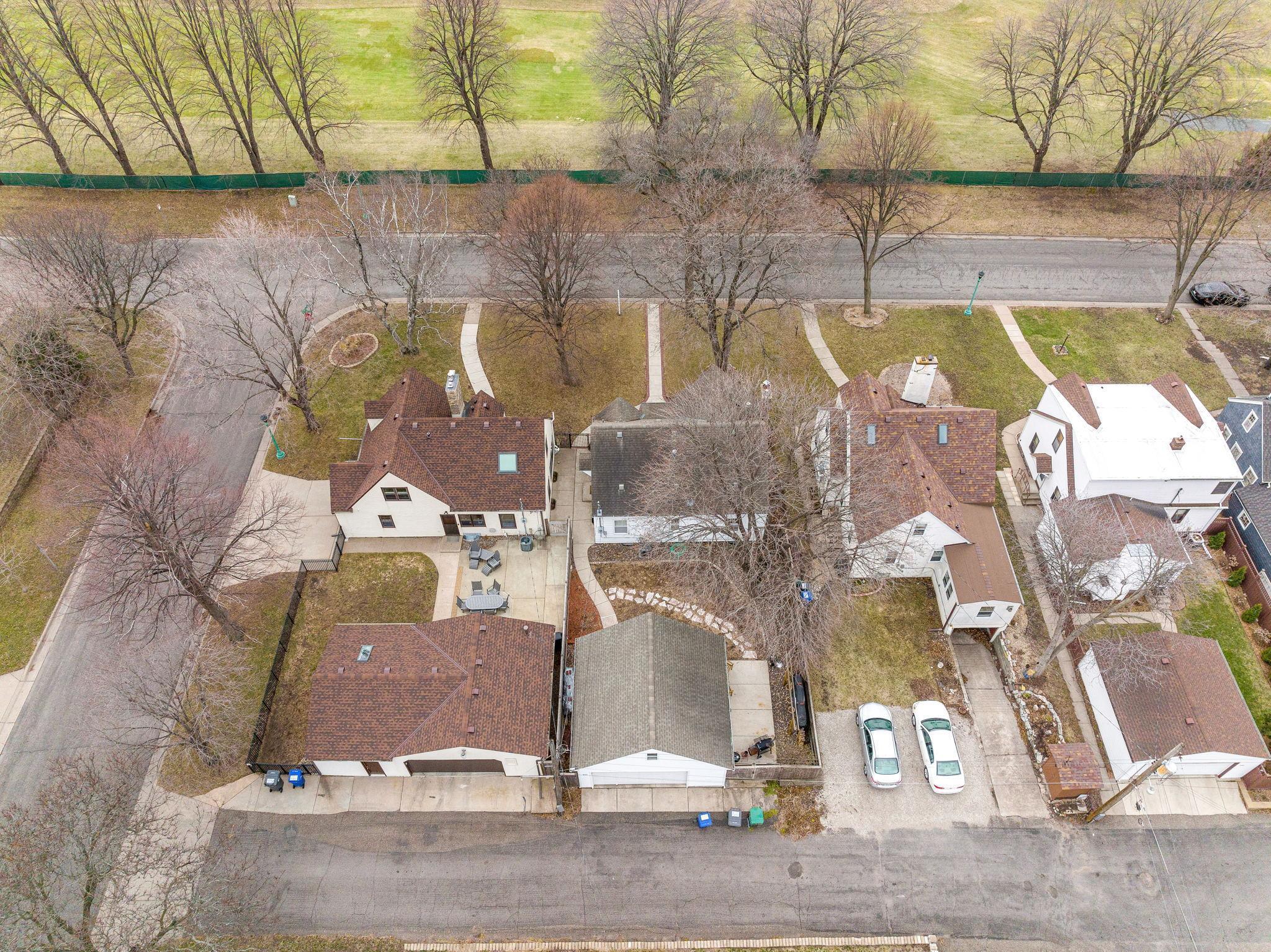 2359 Beverly Road