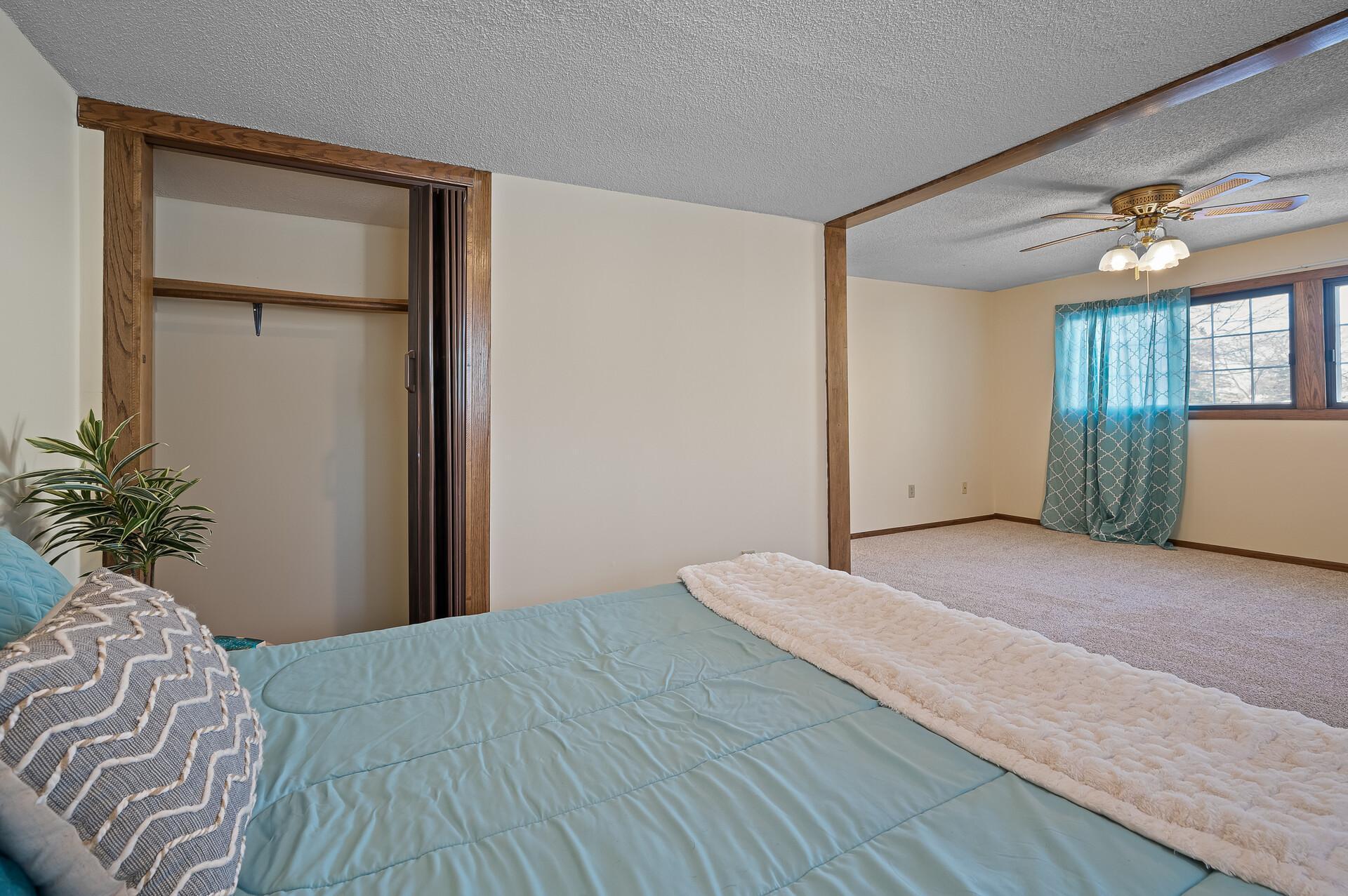 427 Dorland Road S