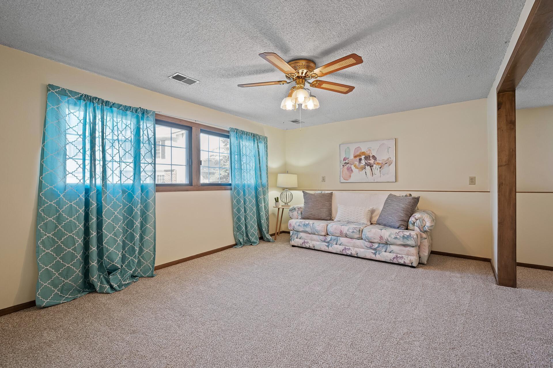 427 Dorland Road S