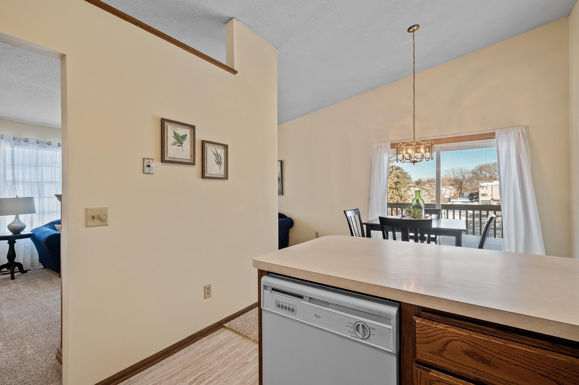 427 Dorland Road S