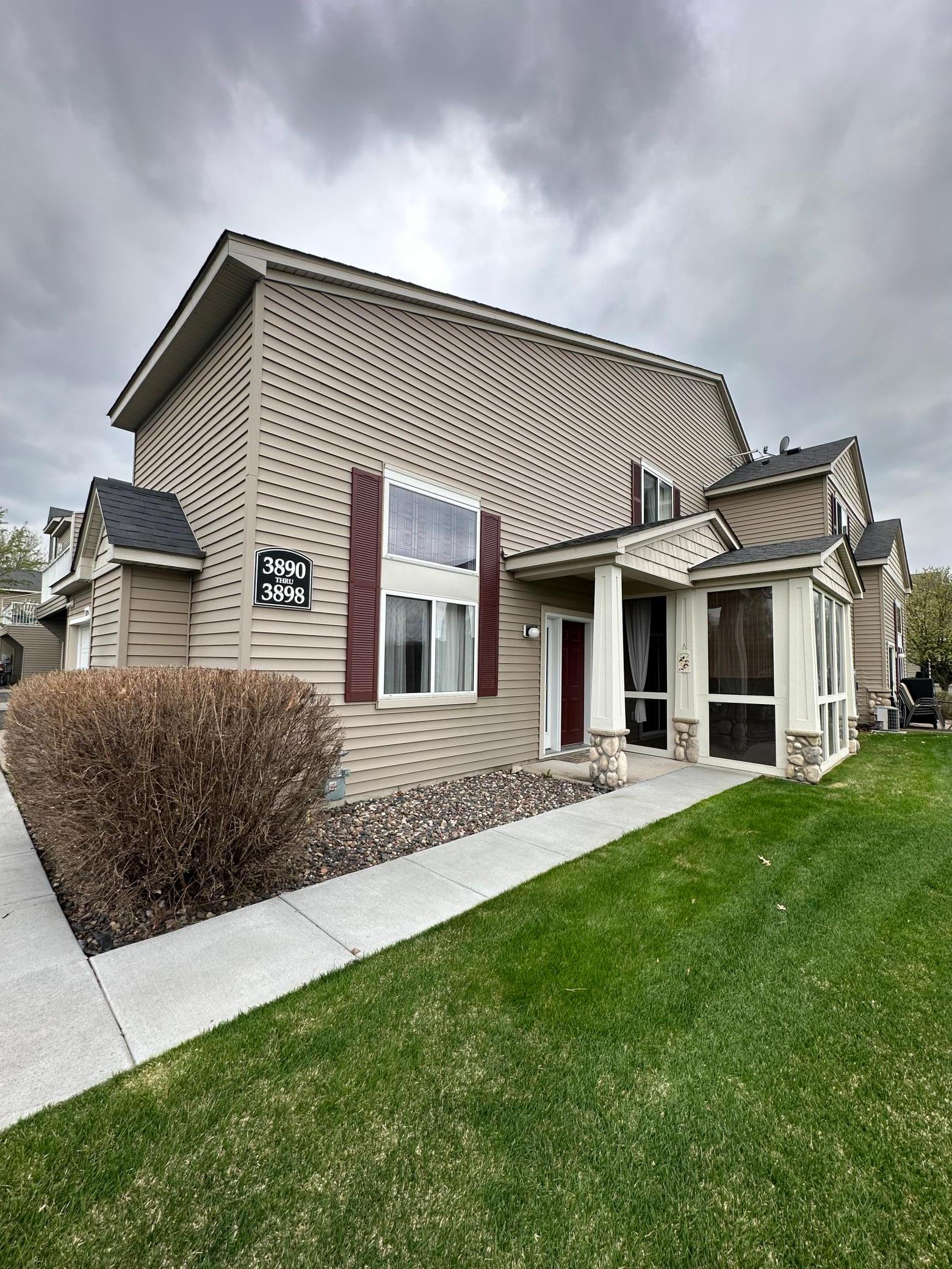 3890 Abercrombie Lane