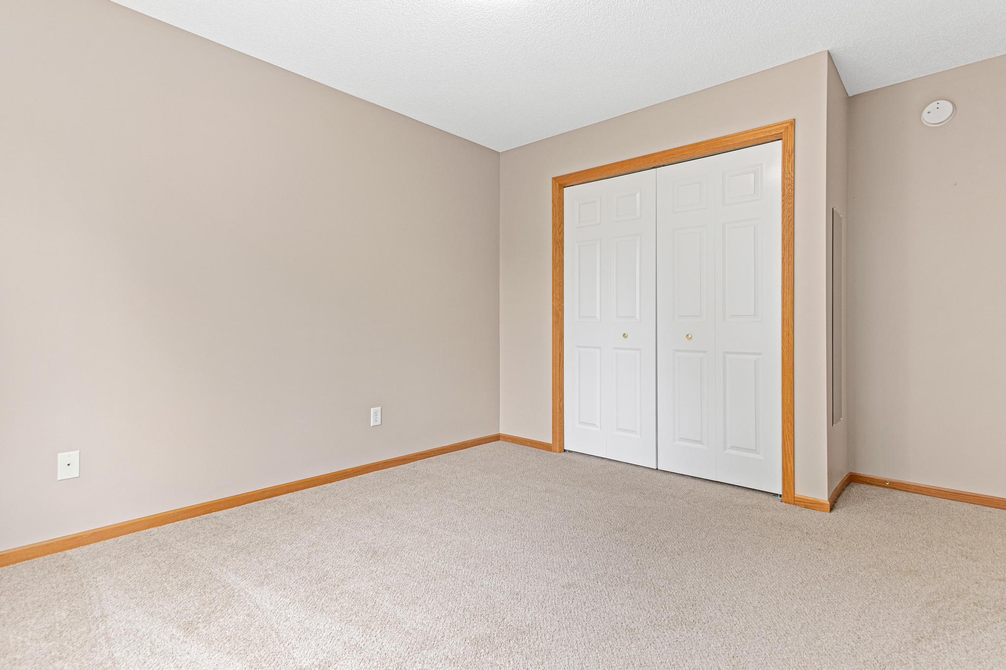 399 Arrowhead Drive