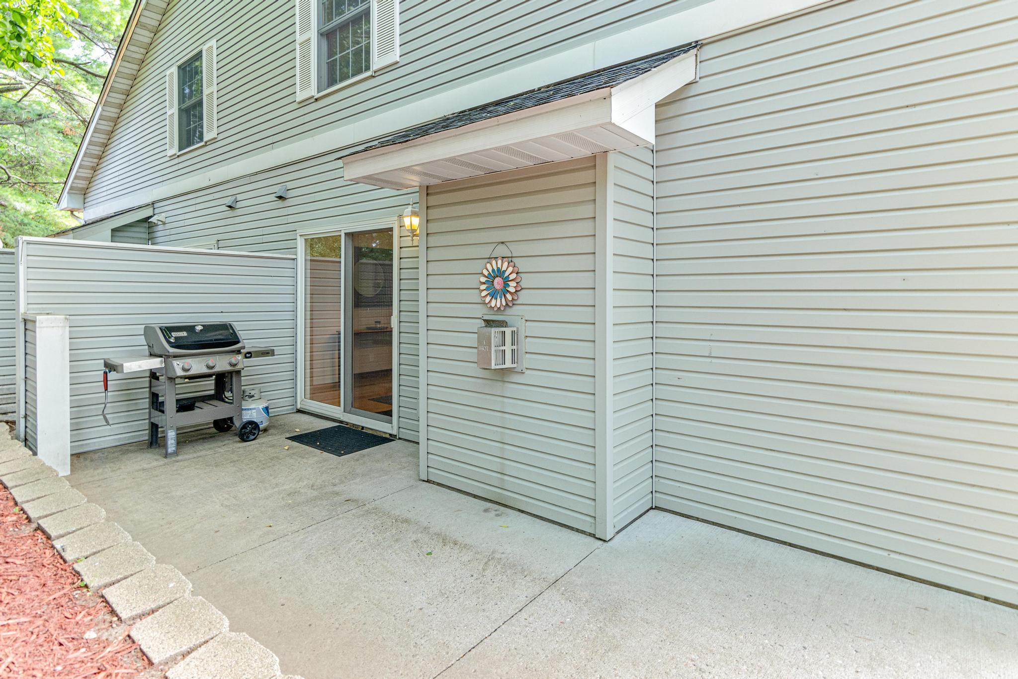 14818 58th Street N Unit: 4C