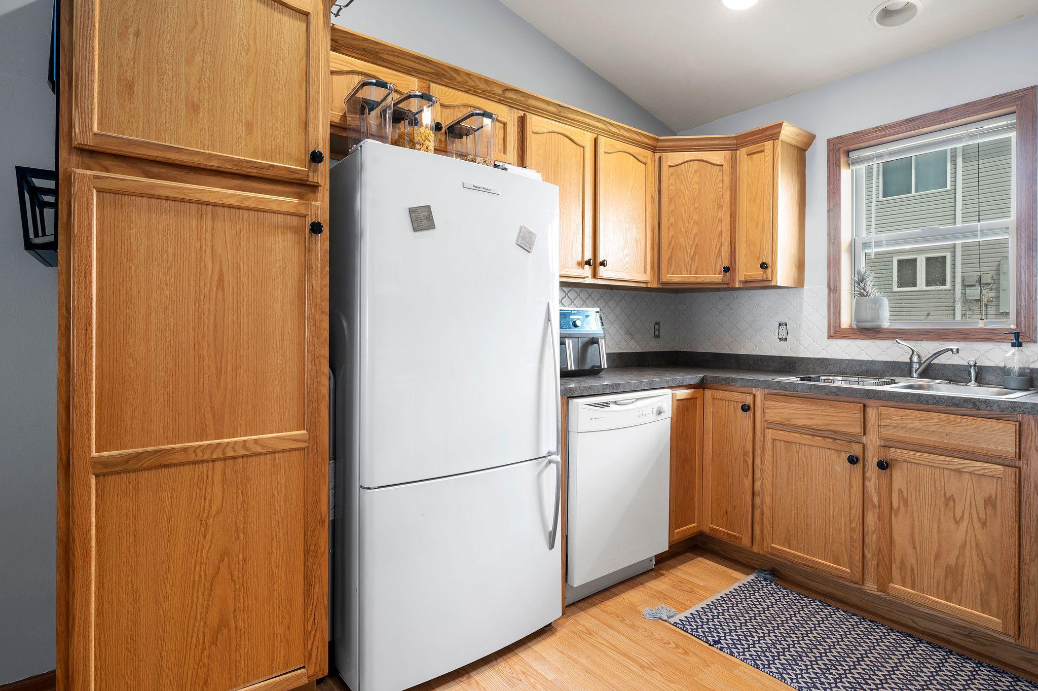 1266 Norway Pines Cir