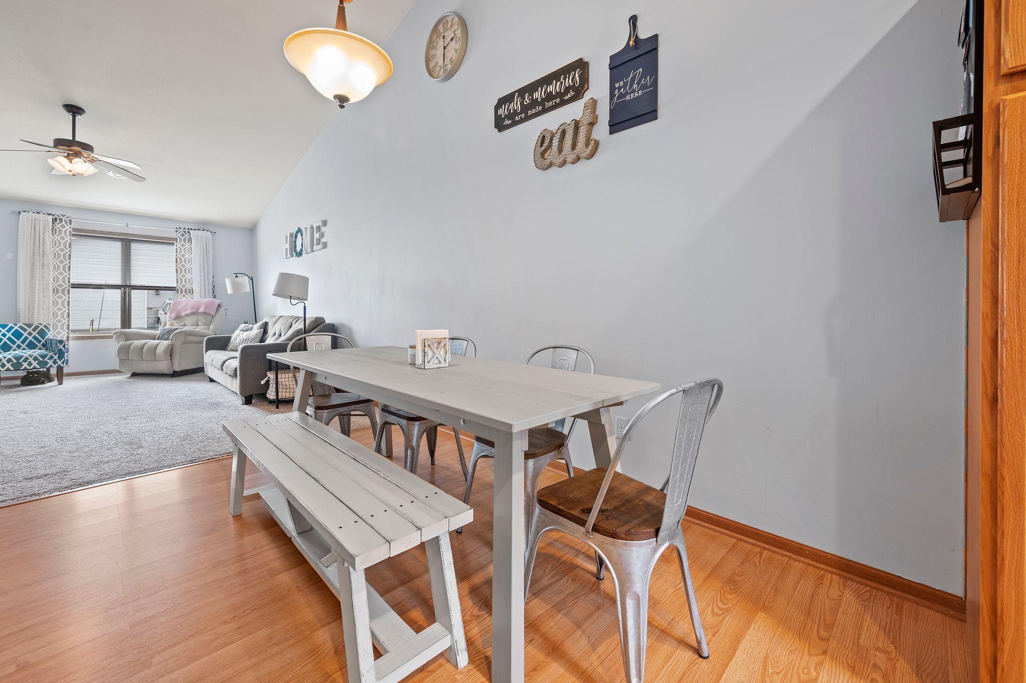 1266 Norway Pines Cir