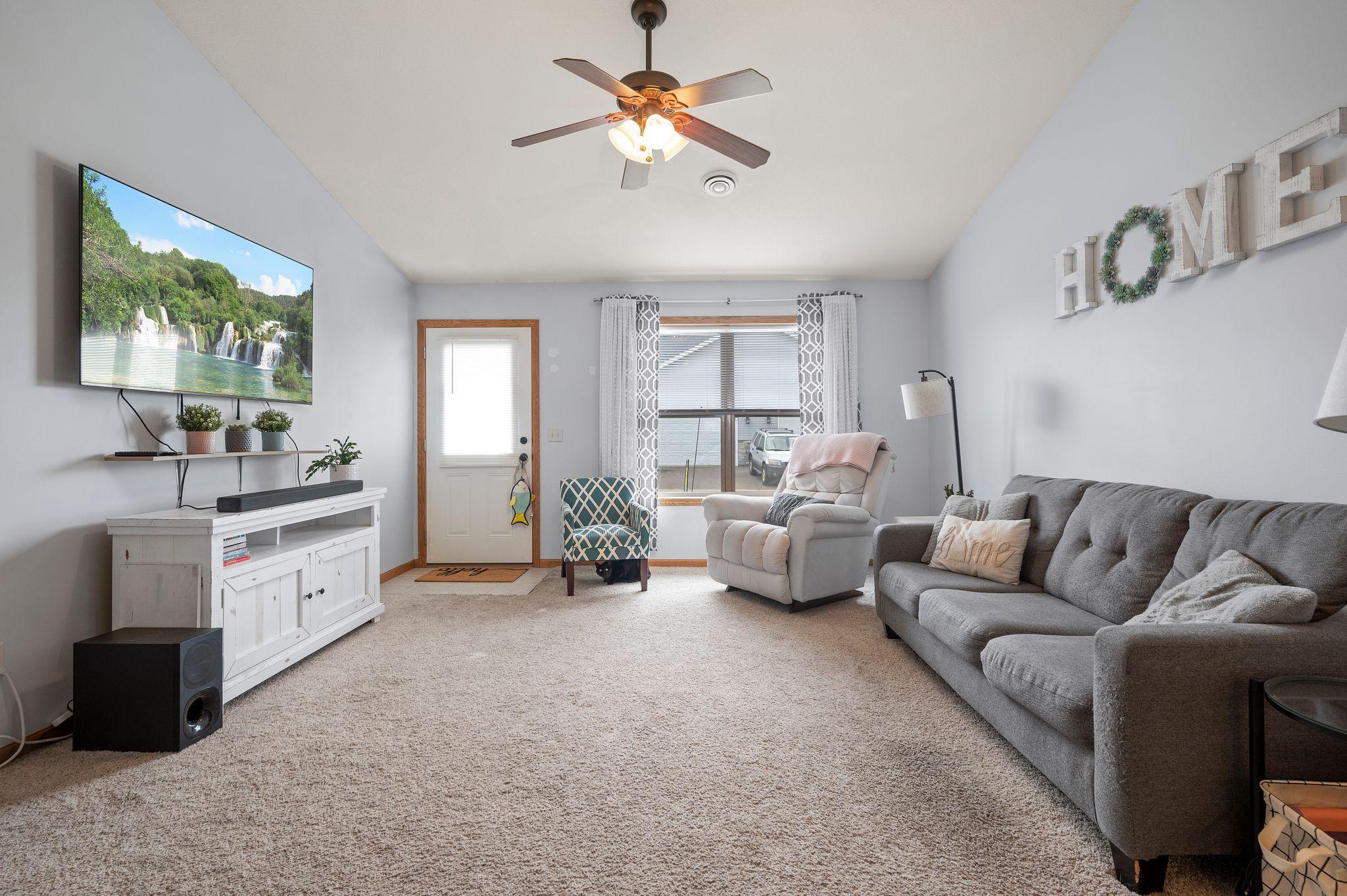 1266 Norway Pines Cir