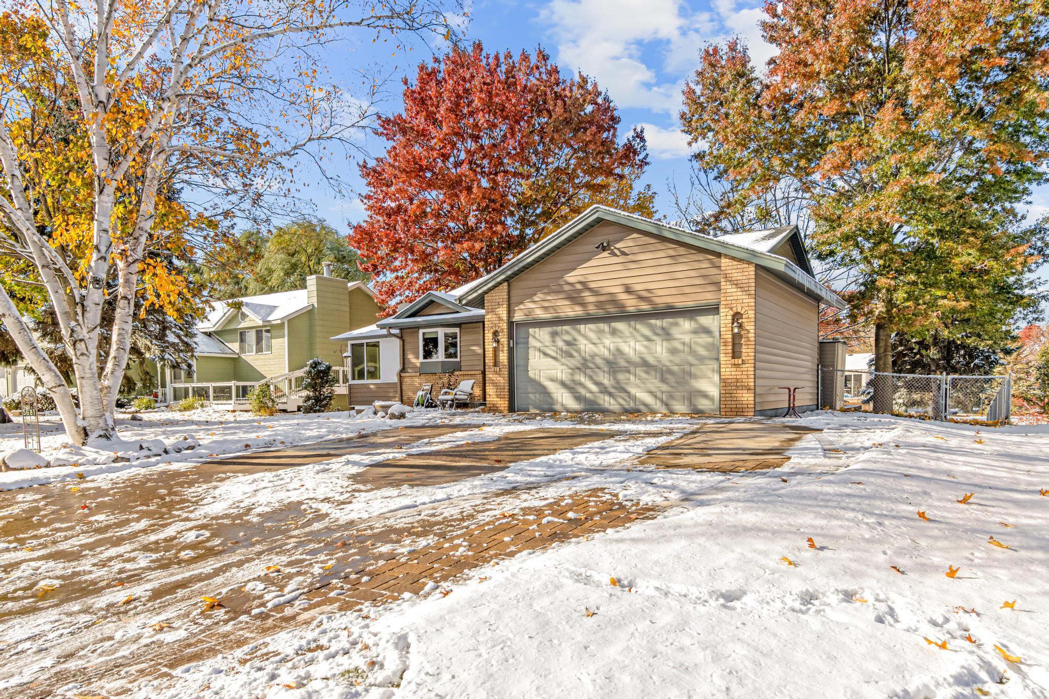 5681 Deer Trail W