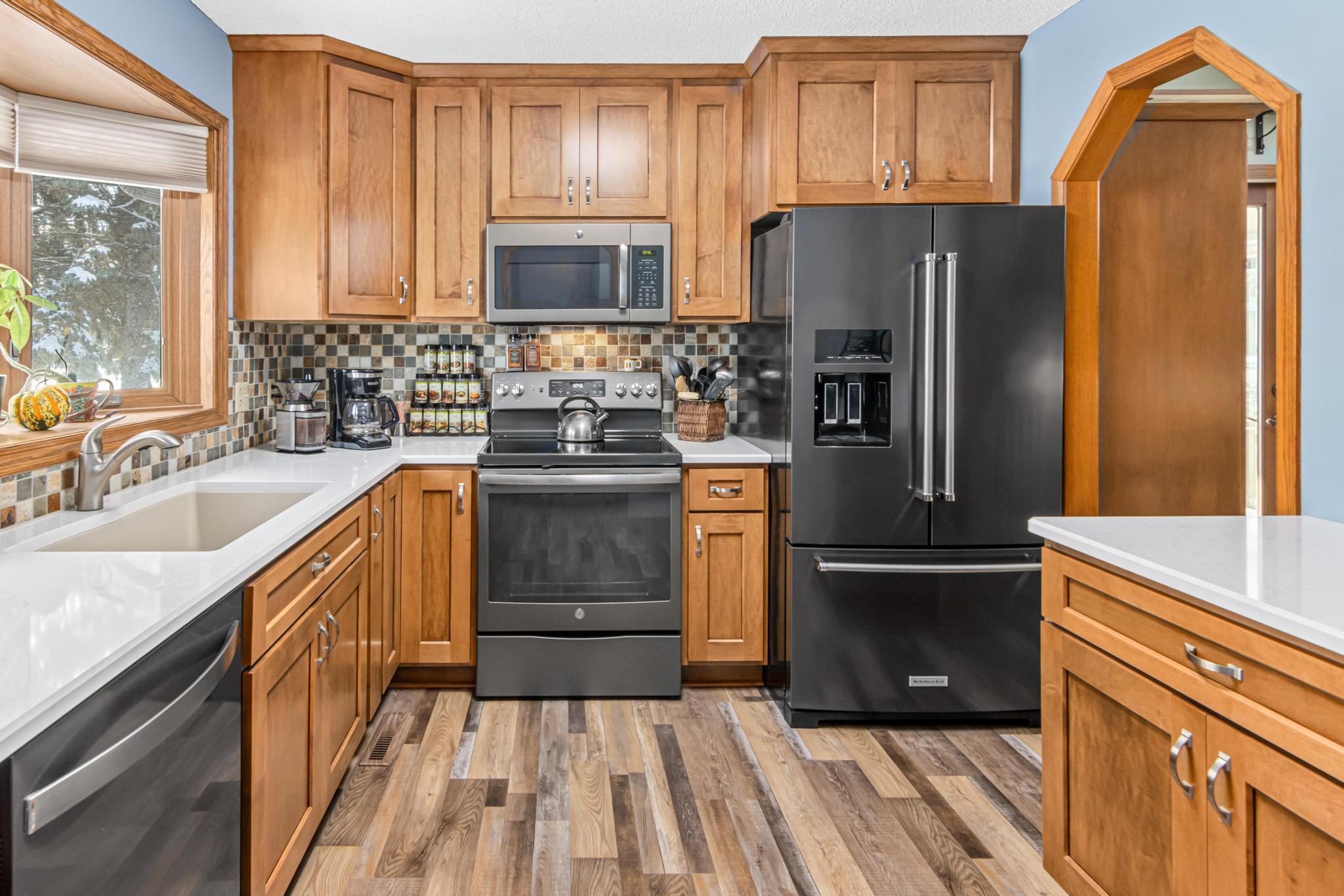 5681 Deer Trail W