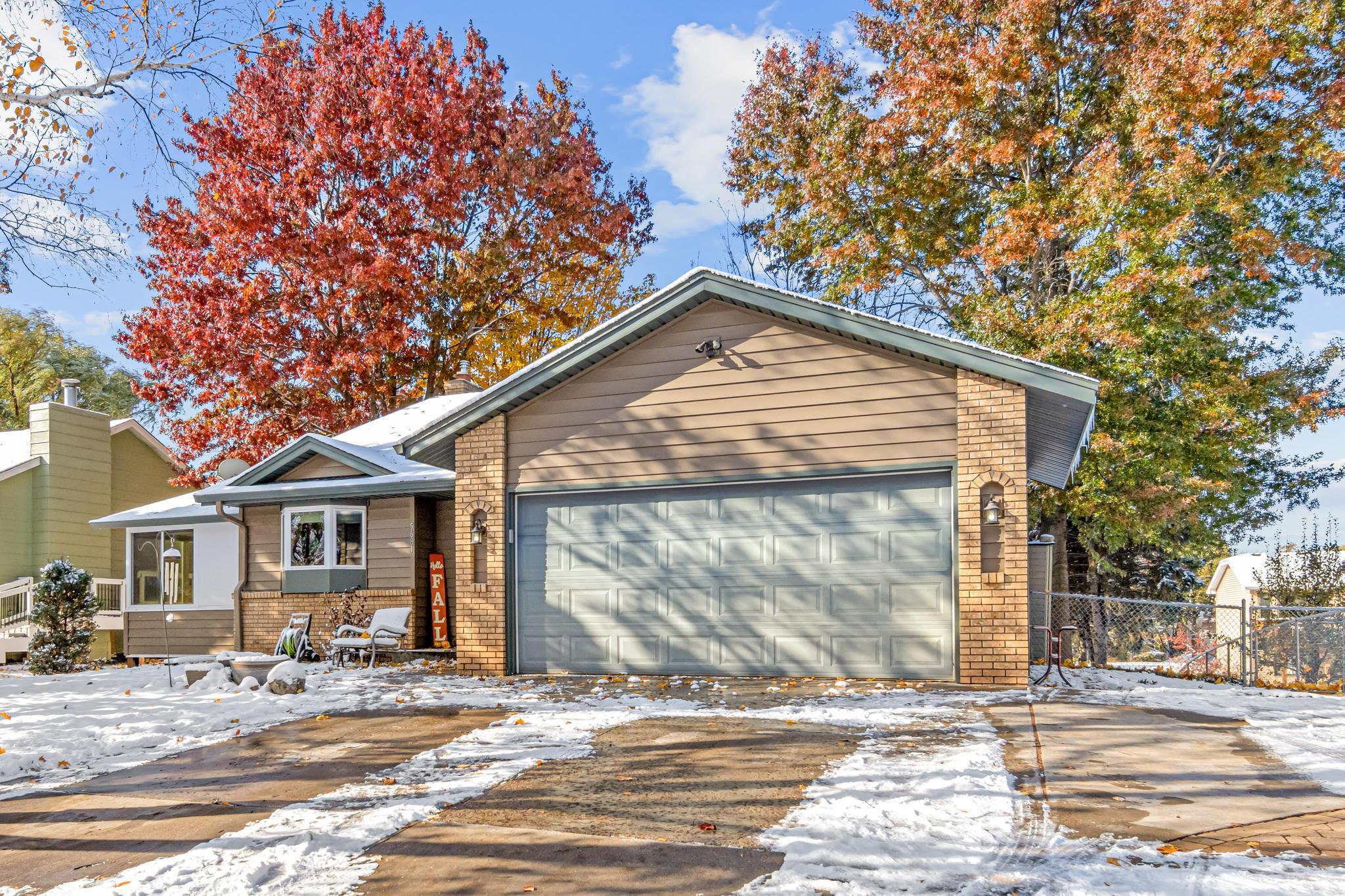 5681 Deer Trail W