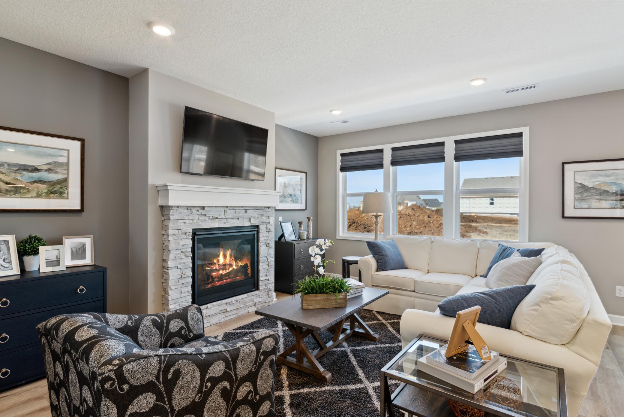 11406 King's Court N