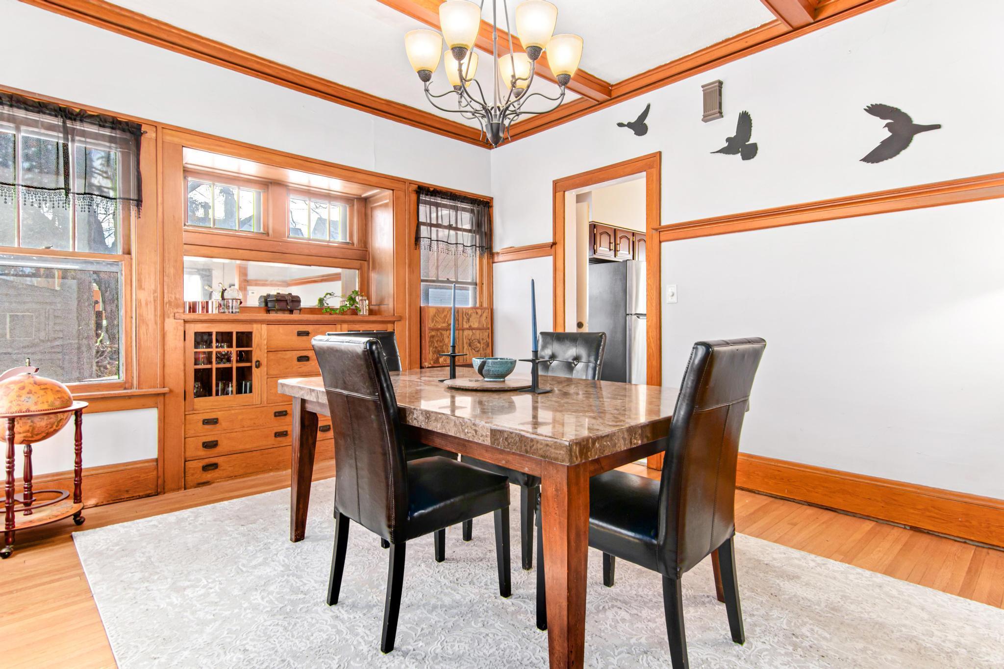 119 7th Street W