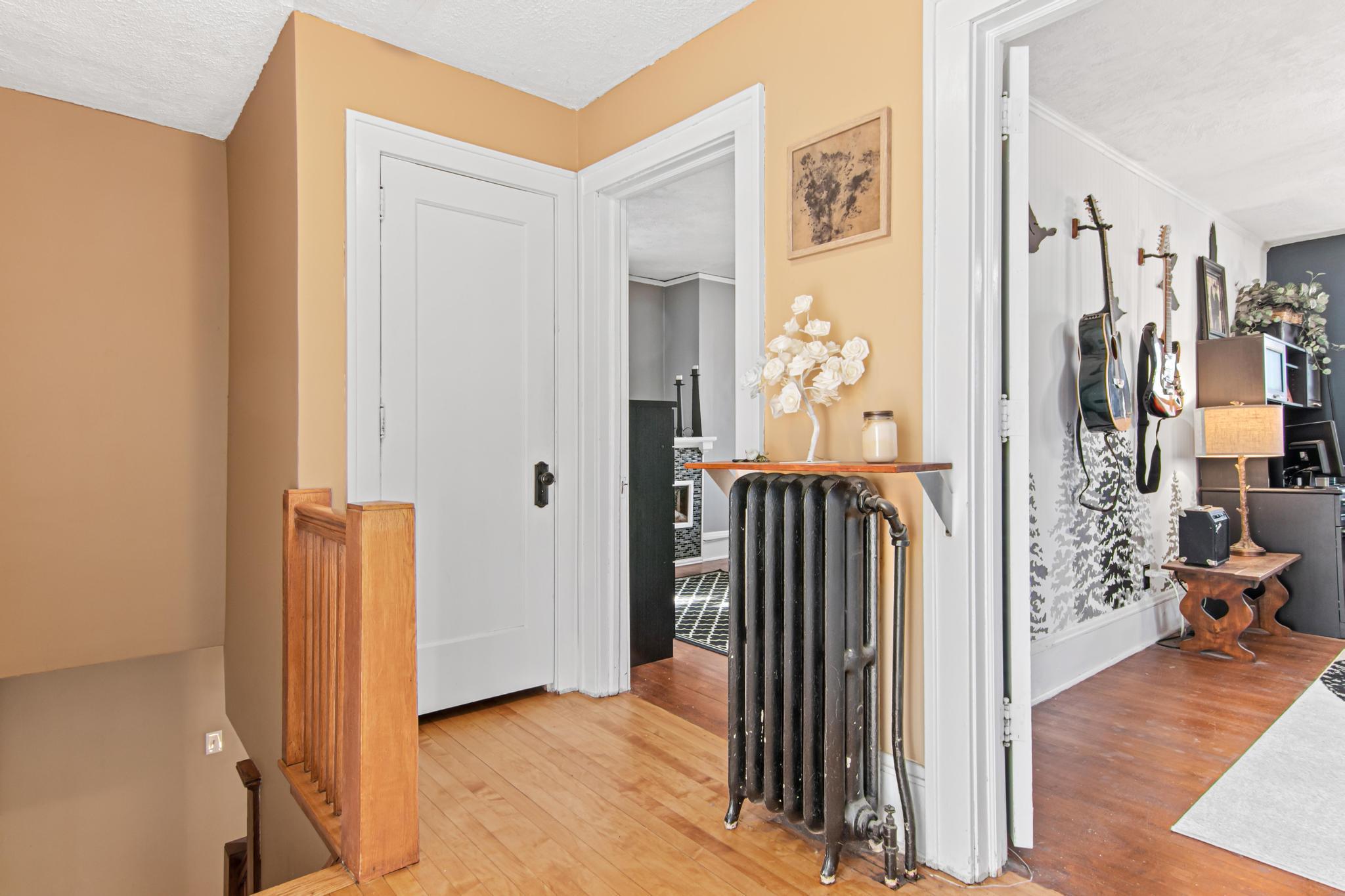 119 7th Street W