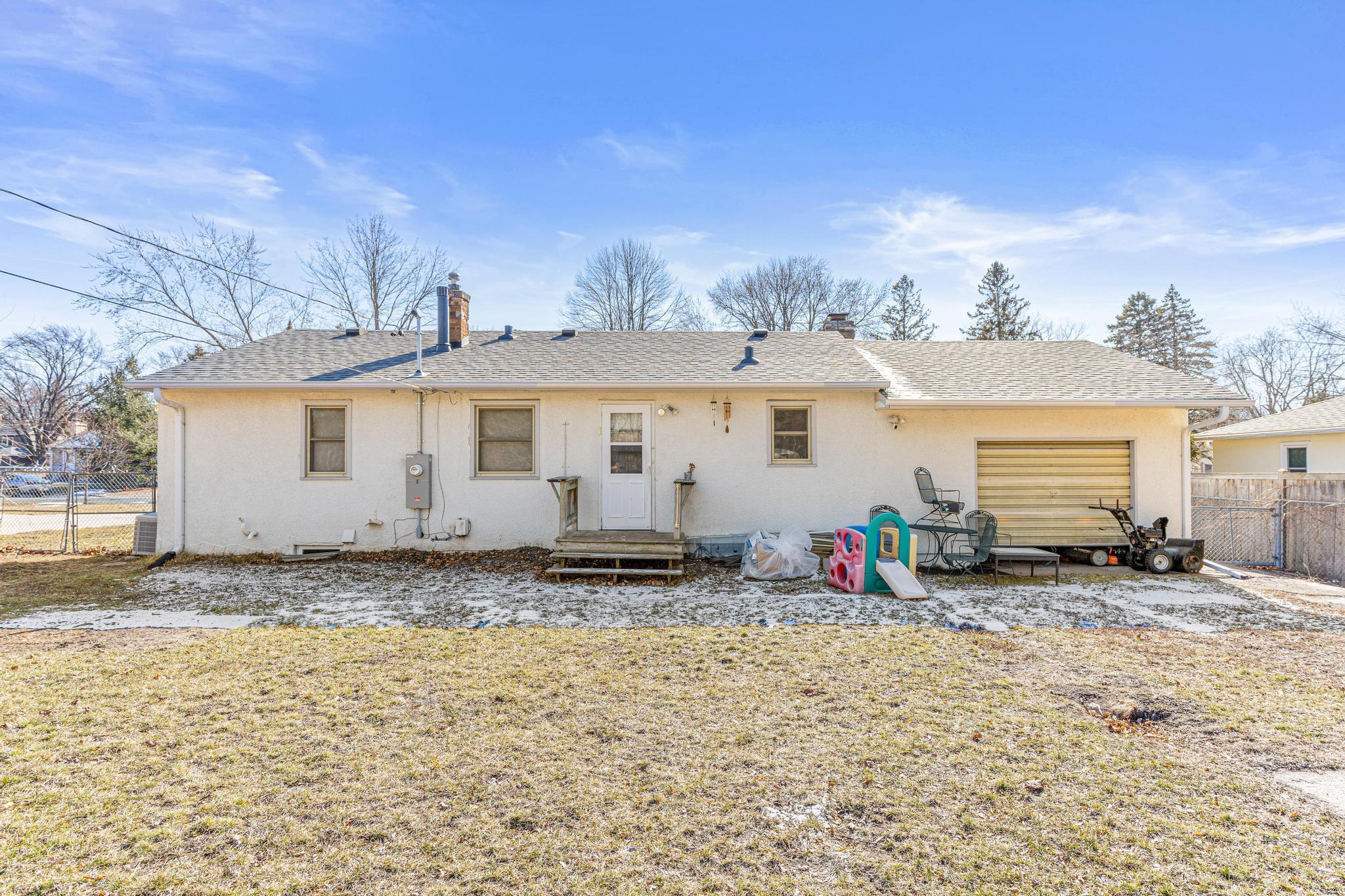 2235 Floral Drive