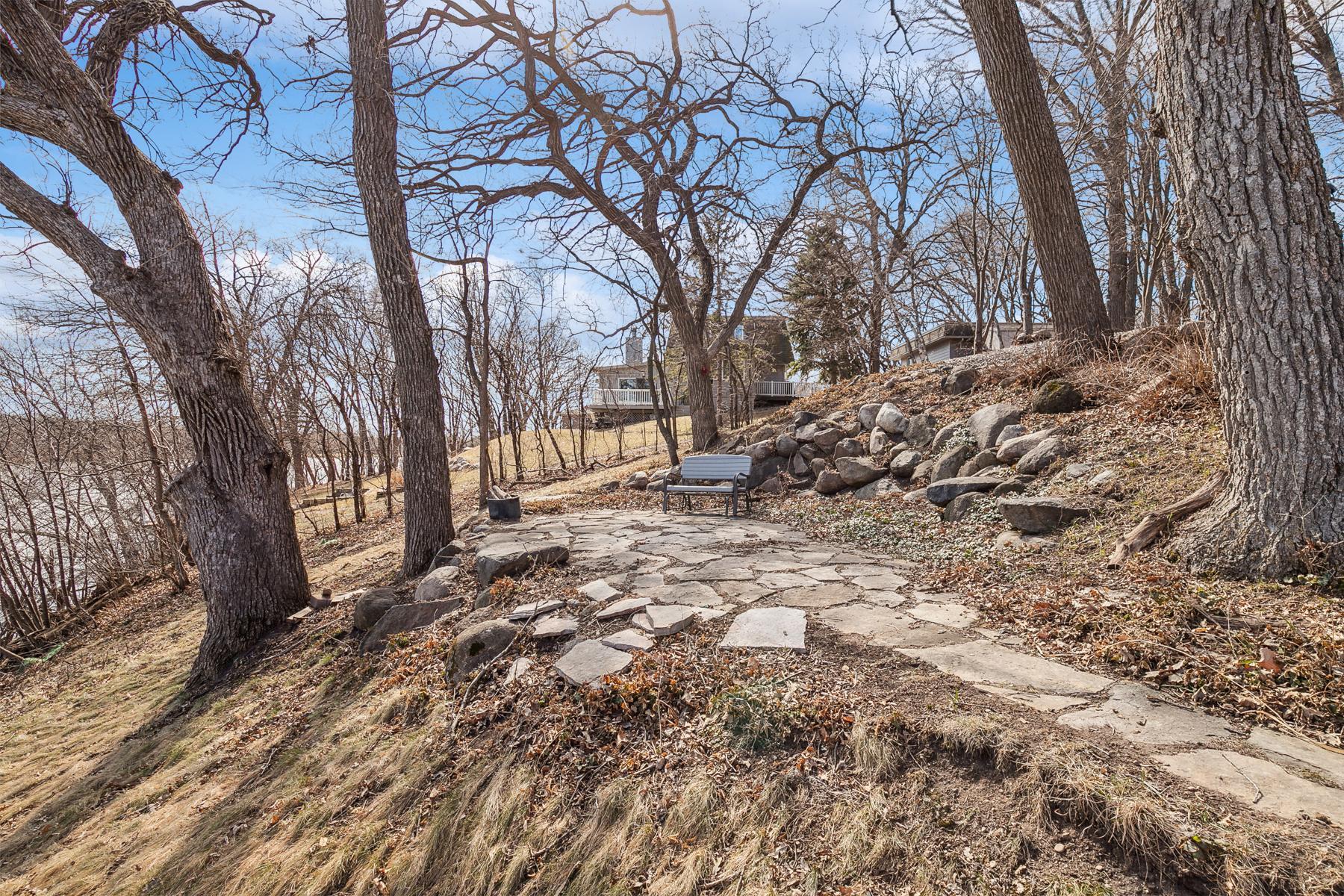 19794 Sioux Hills Road
