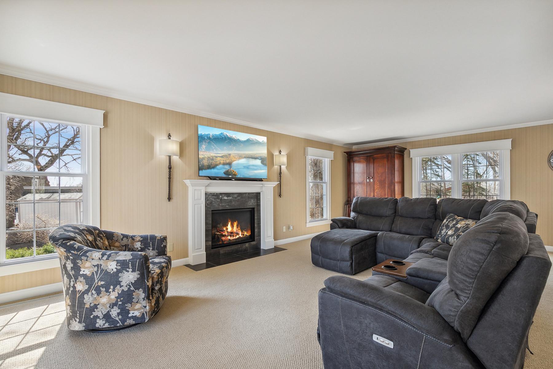 19794 Sioux Hills Road