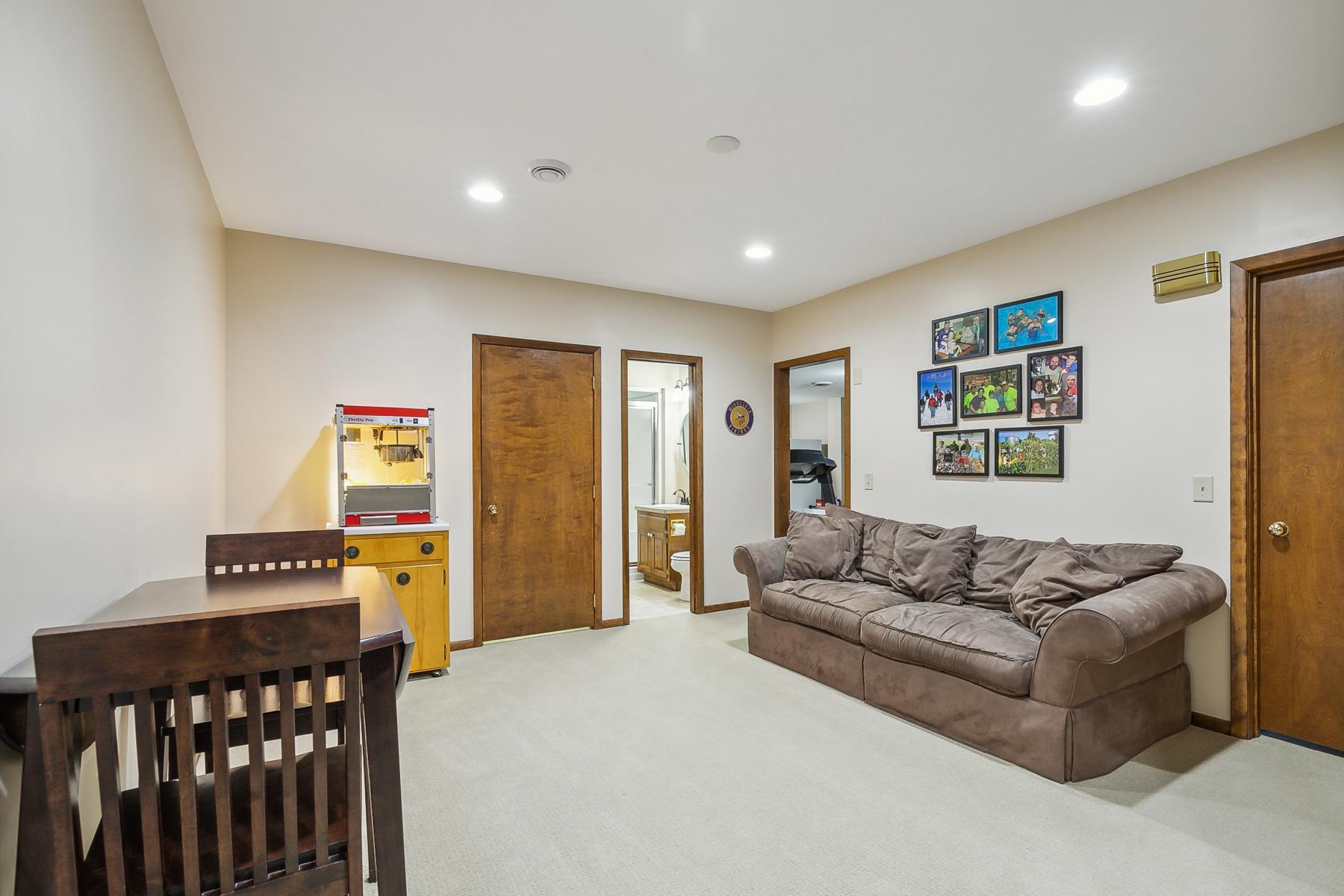 19794 Sioux Hills Road