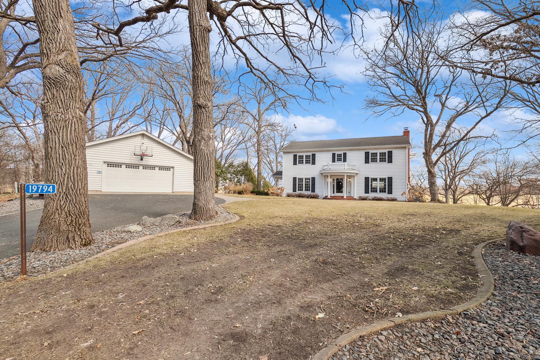 19794 Sioux Hills Road