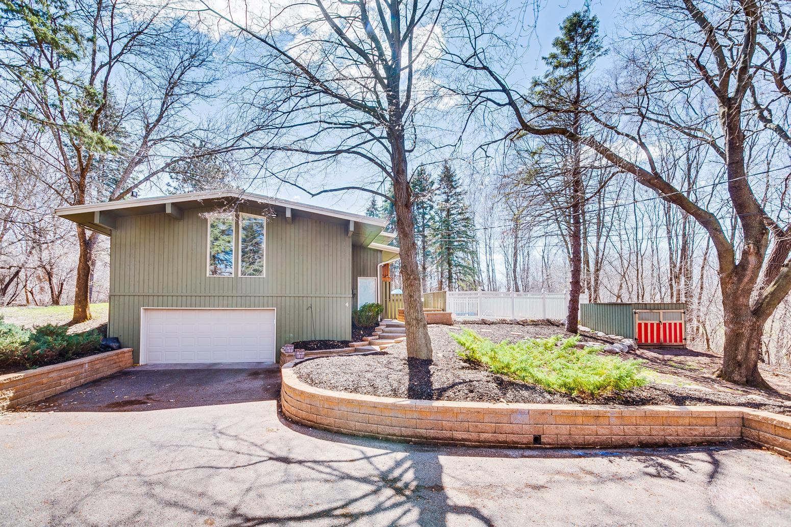 4 Blue Goose Road