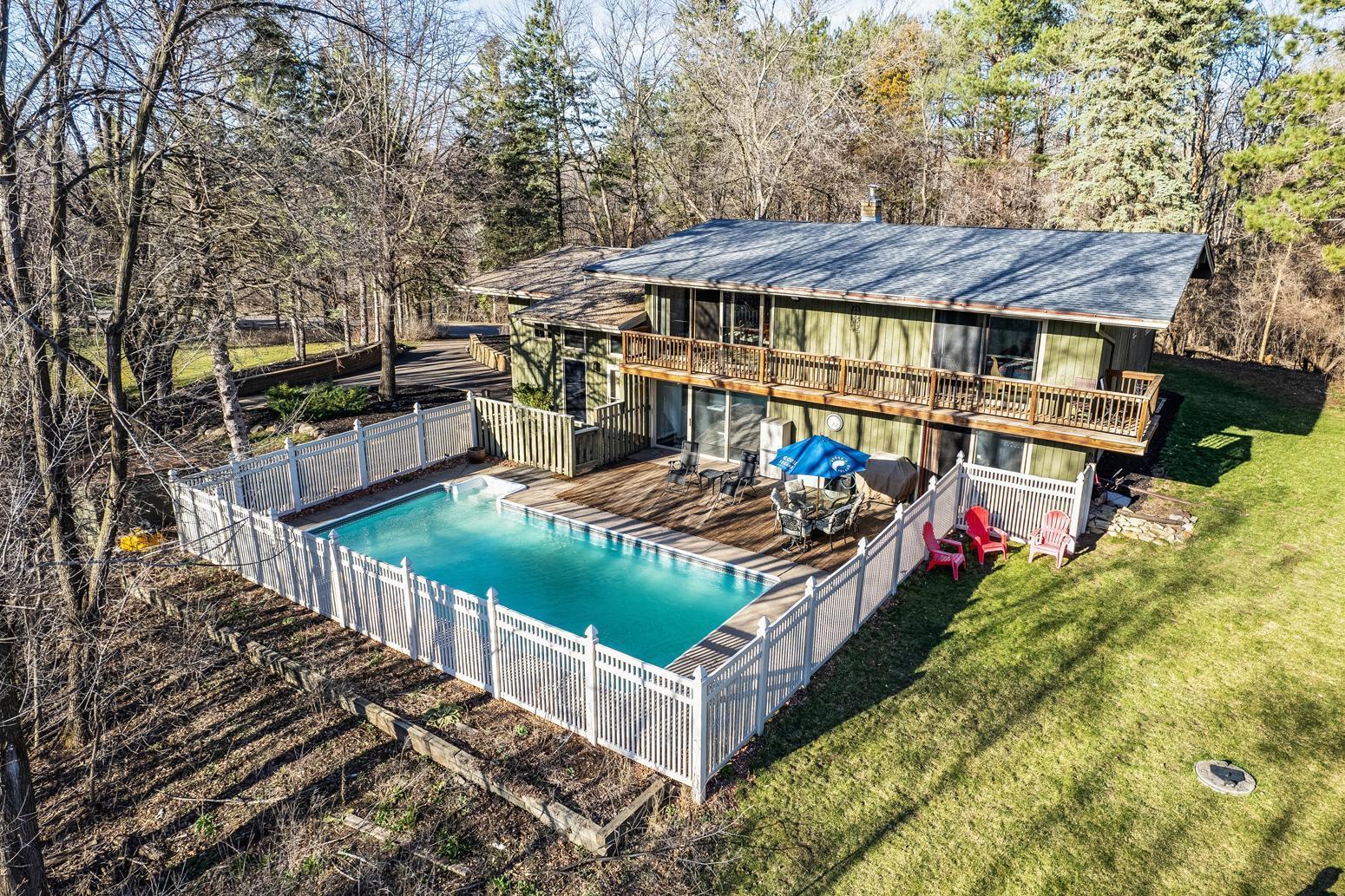 4 Blue Goose Road