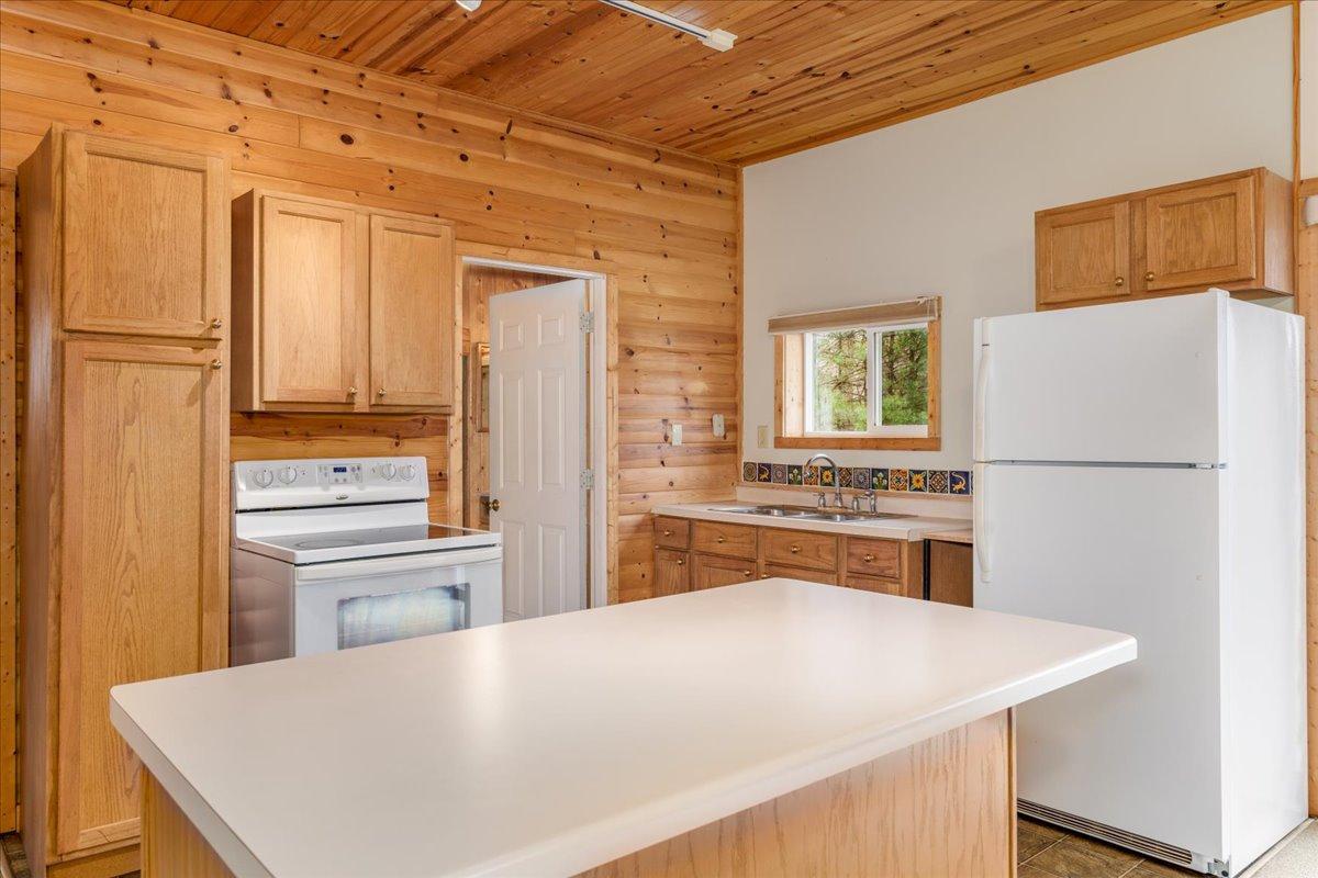 28861 Mystery Lake Trail