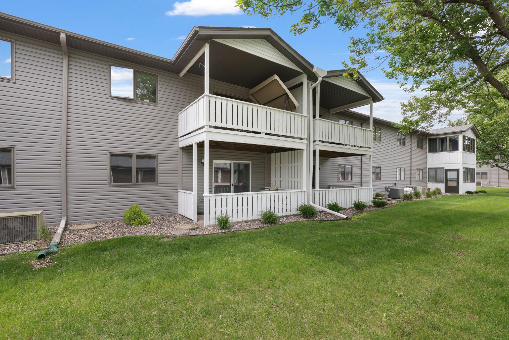3050 Riverwood Drive Unit: 123