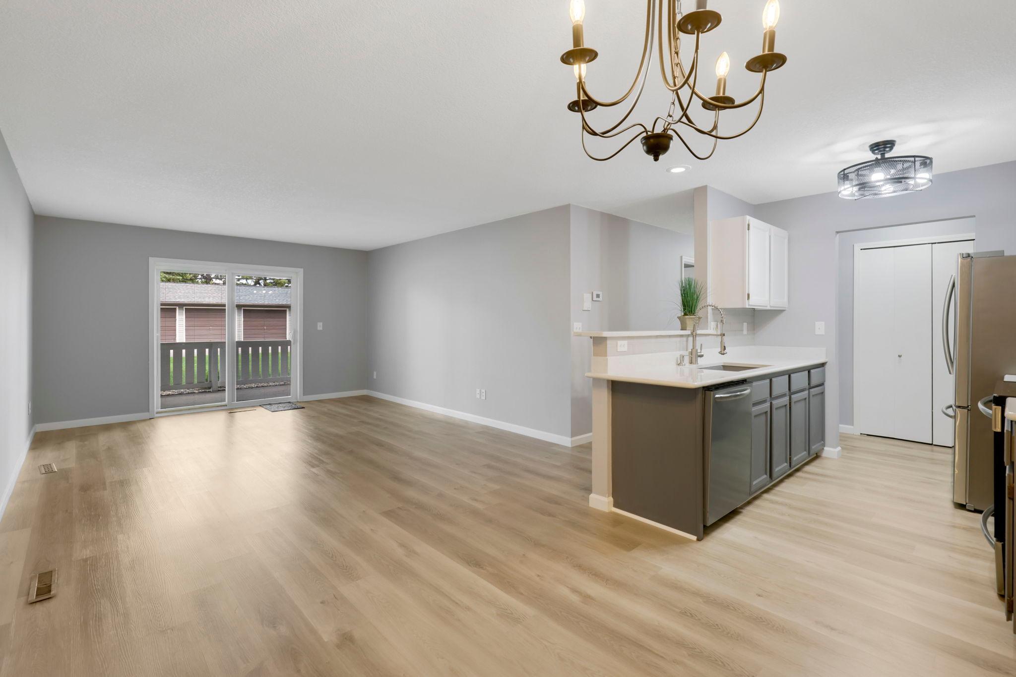 3050 Riverwood Drive Unit: 123