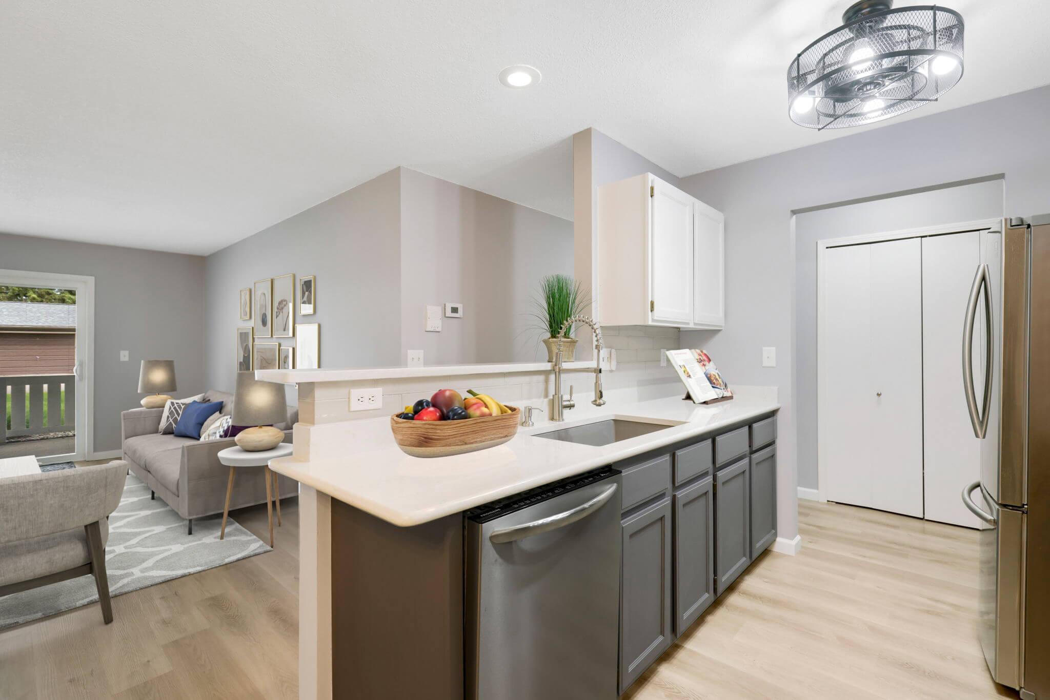 3050 Riverwood Drive Unit: 123