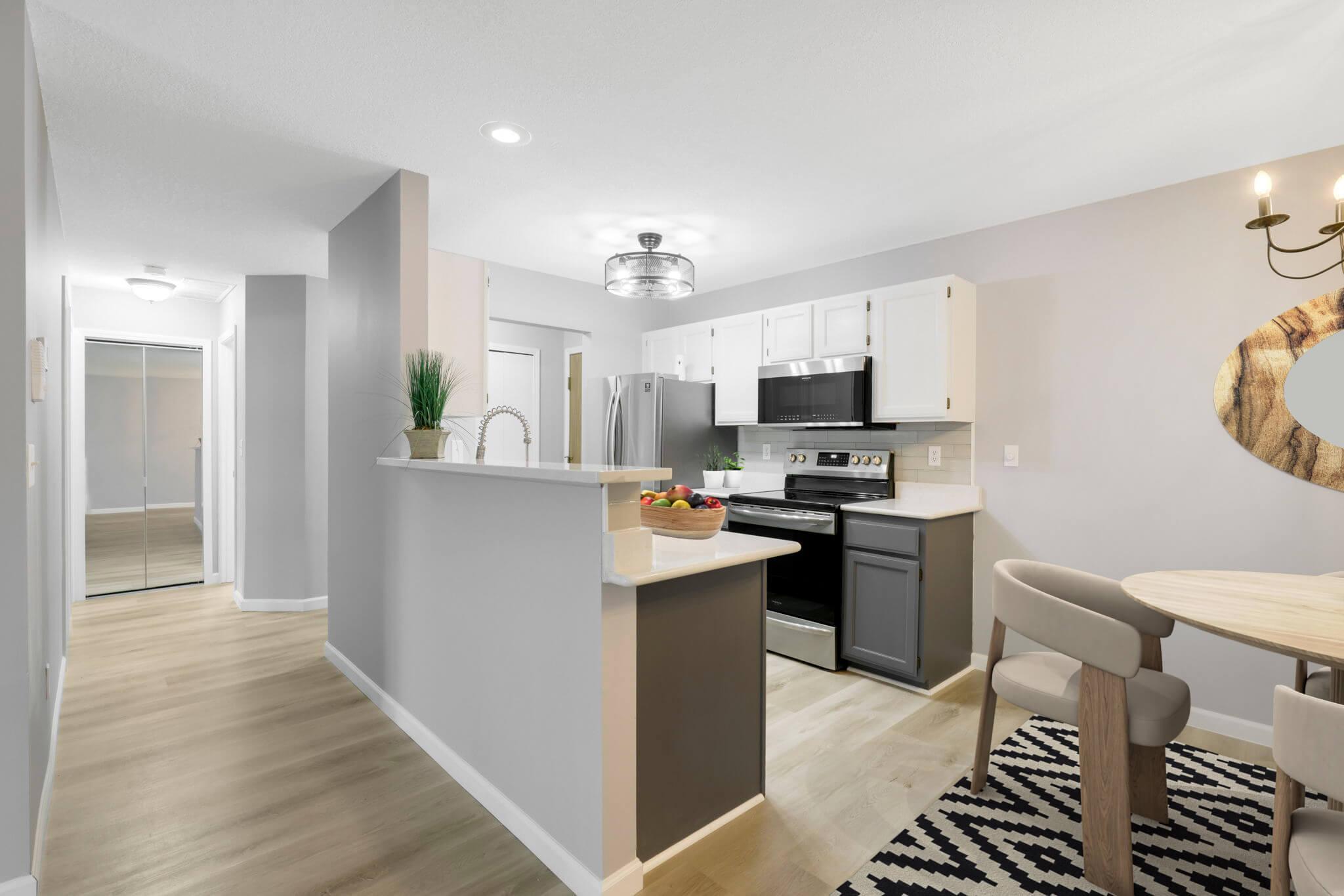 3050 Riverwood Drive Unit: 123